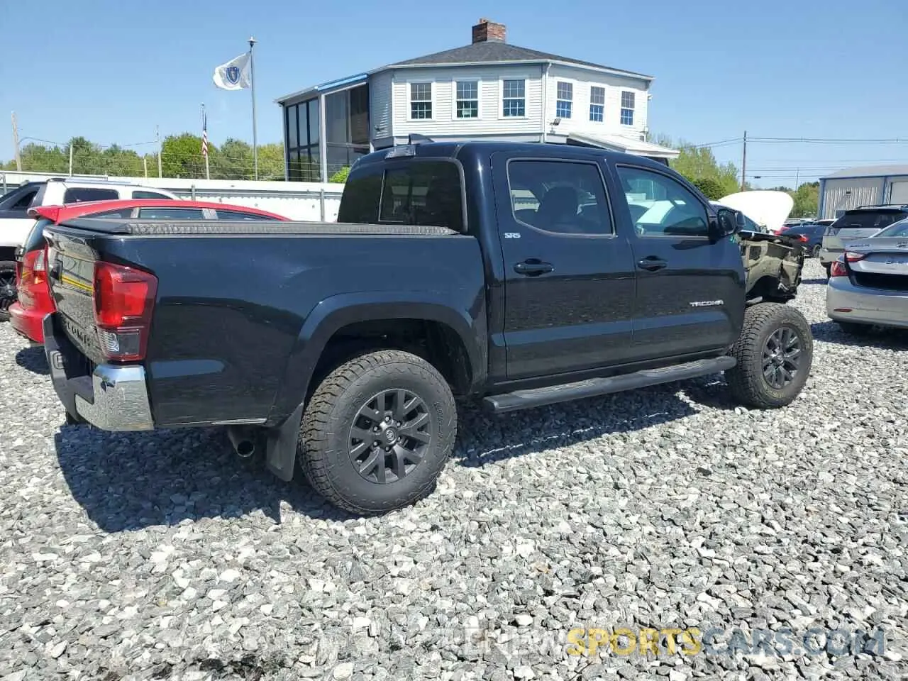 3 fotografías del automóvil dañado 3TMCZ5AN6LM360255 TOYOTA TACOMA 2020