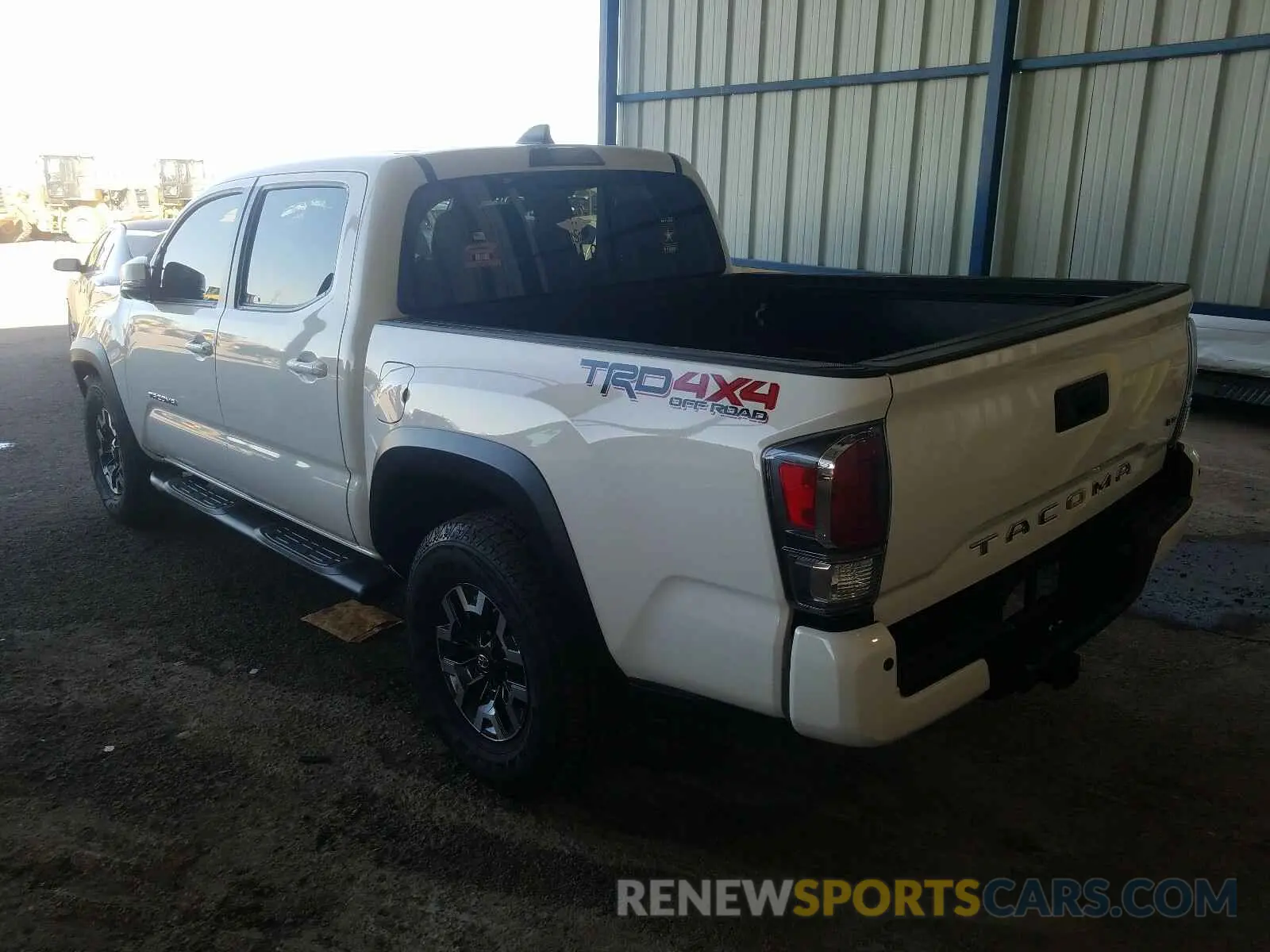 3 fotografías del automóvil dañado 3TMCZ5AN7LM295416 TOYOTA TACOMA 2020