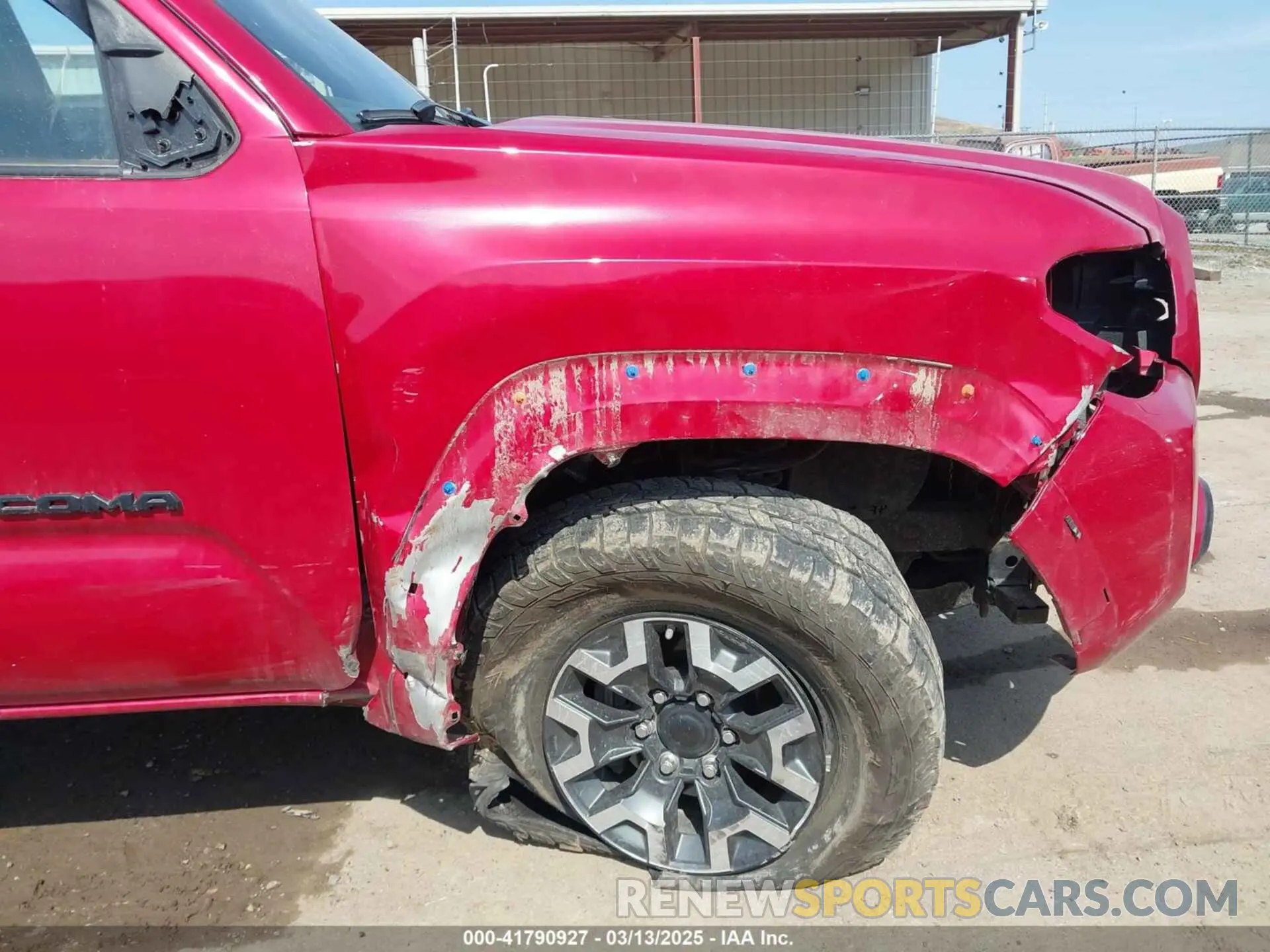 18 fotografías del automóvil dañado 3TMCZ5AN7LM305667 TOYOTA TACOMA 2020
