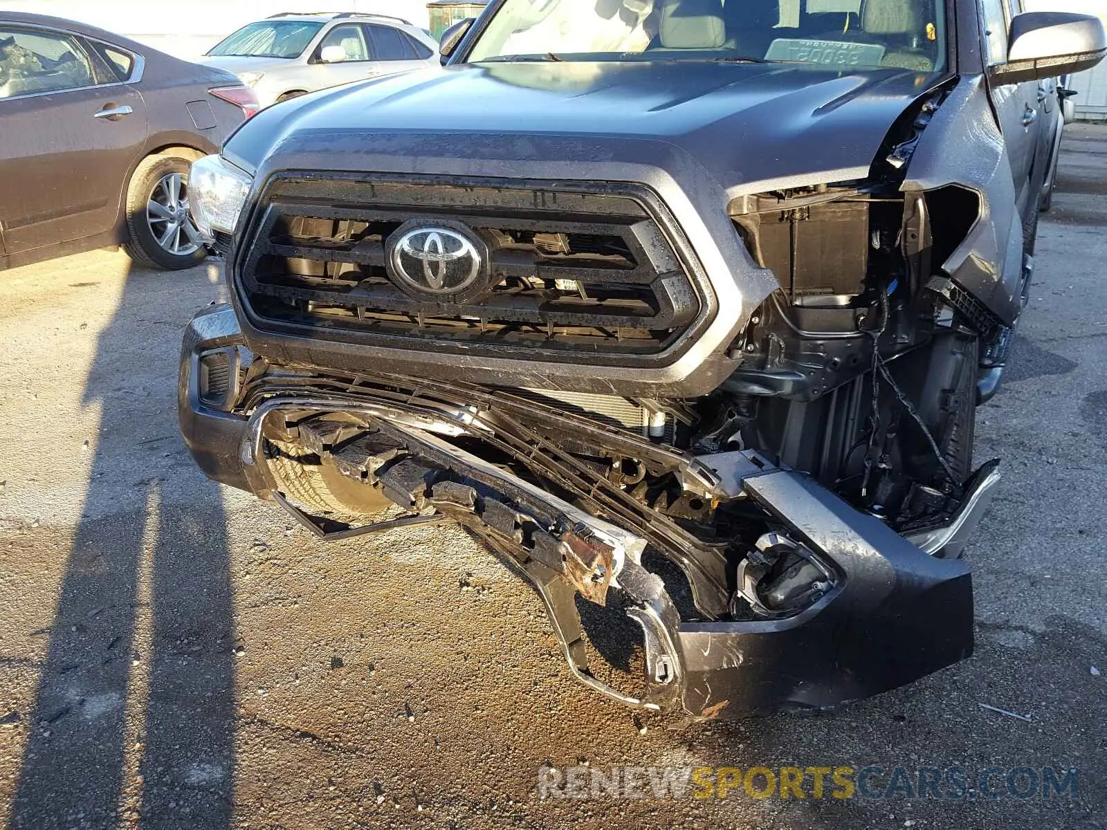 9 fotografías del automóvil dañado 3TMCZ5AN7LM306575 TOYOTA TACOMA 2020