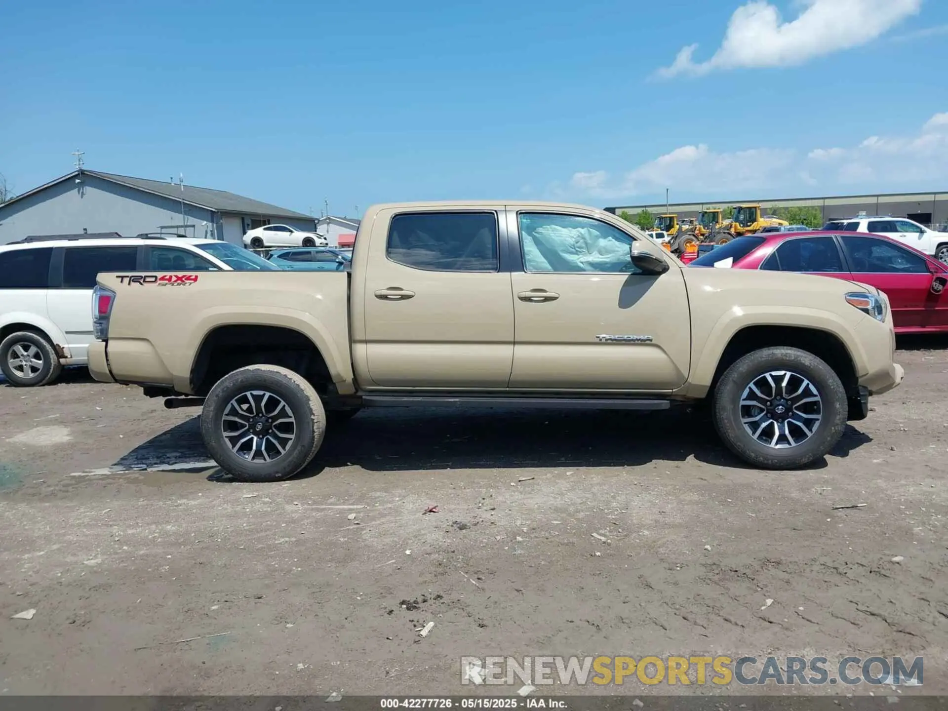 12 fotografías del automóvil dañado 3TMCZ5AN7LM308553 TOYOTA TACOMA 2020