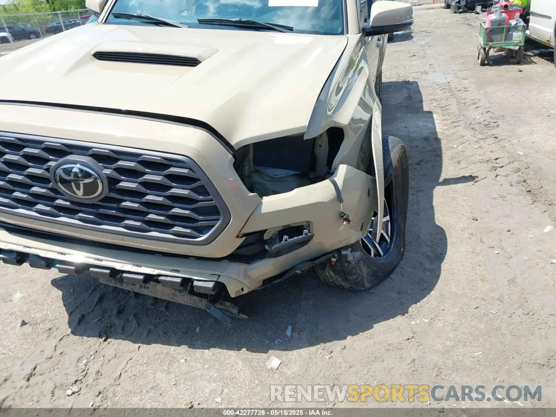 6 fotografías del automóvil dañado 3TMCZ5AN7LM308553 TOYOTA TACOMA 2020