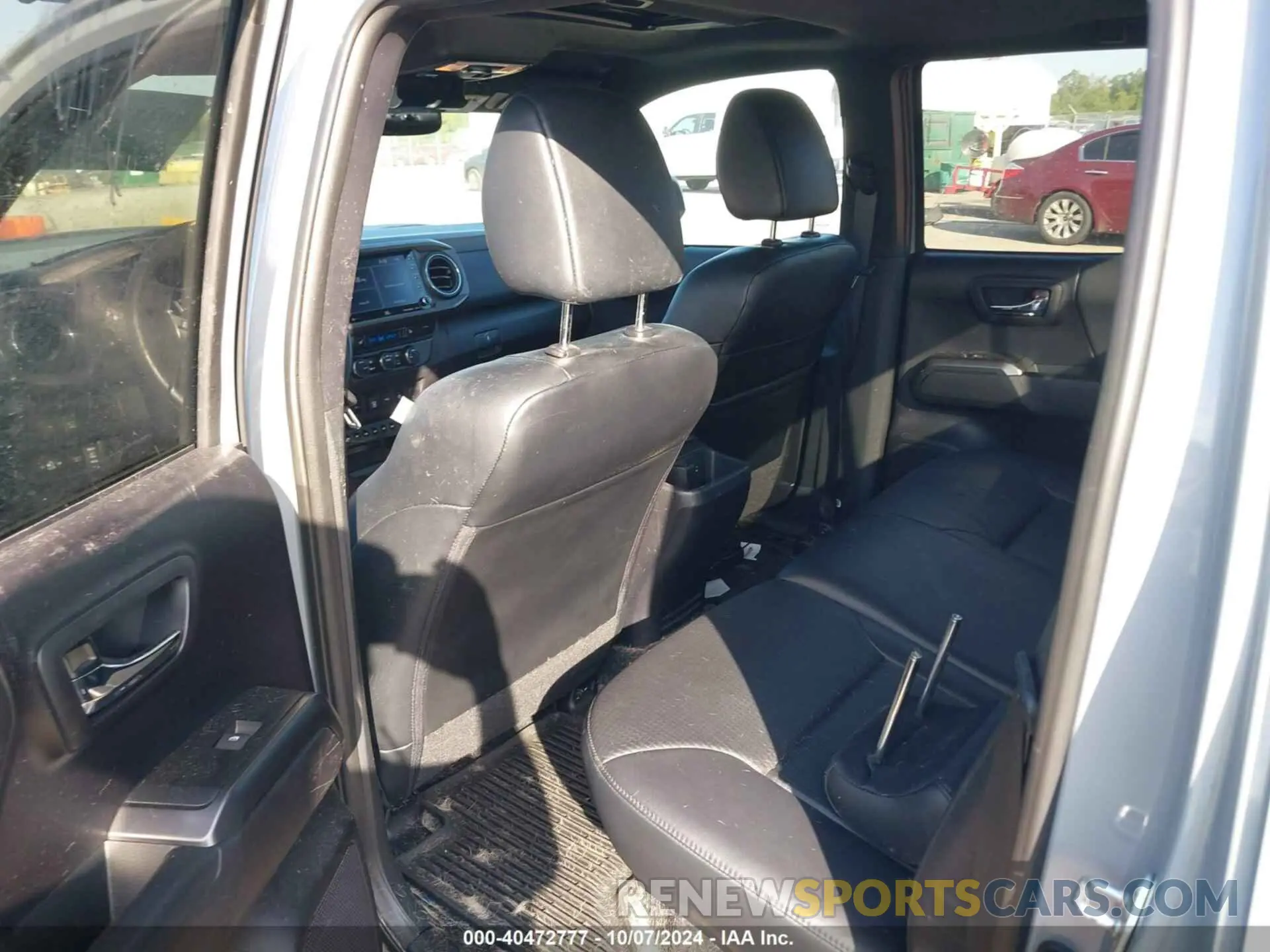 8 fotografías del automóvil dañado 3TMCZ5AN7LM327474 TOYOTA TACOMA 2020