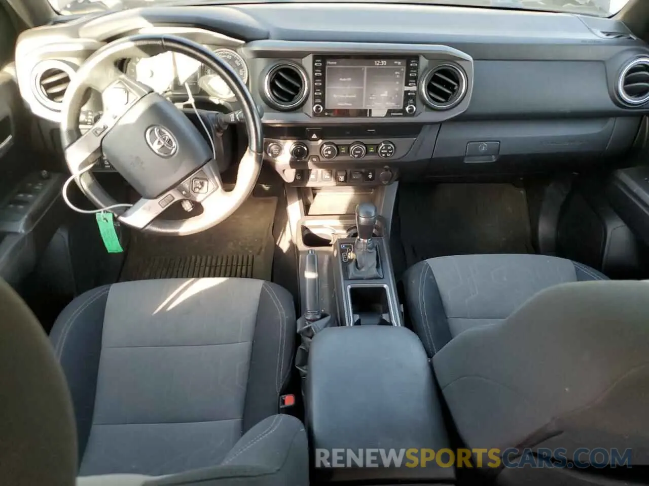 8 fotografías del automóvil dañado 3TMCZ5AN7LM338779 TOYOTA TACOMA 2020