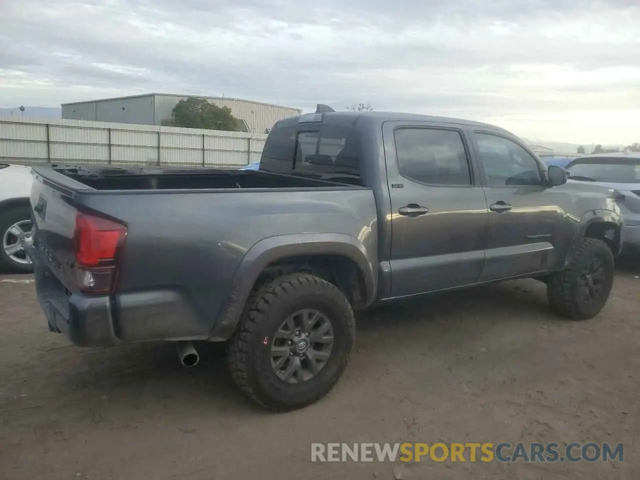 3 fotografías del automóvil dañado 3TMCZ5AN7LM344811 TOYOTA TACOMA 2020