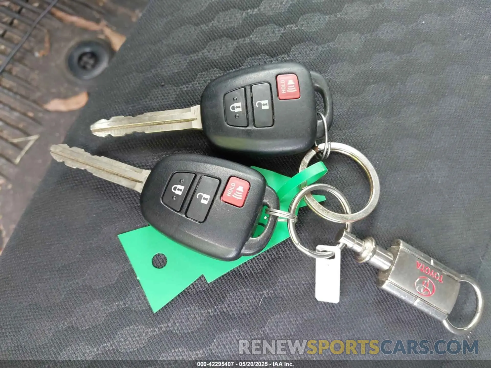 11 fotografías del automóvil dañado 3TMCZ5AN8LM297983 TOYOTA TACOMA 2020