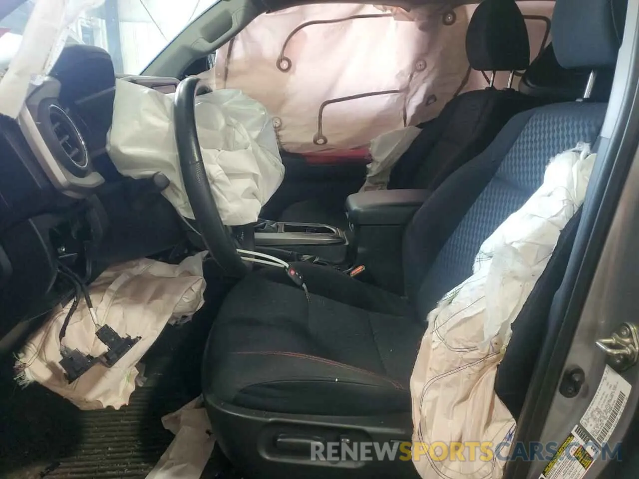 7 fotografías del automóvil dañado 3TMCZ5AN8LM298289 TOYOTA TACOMA 2020