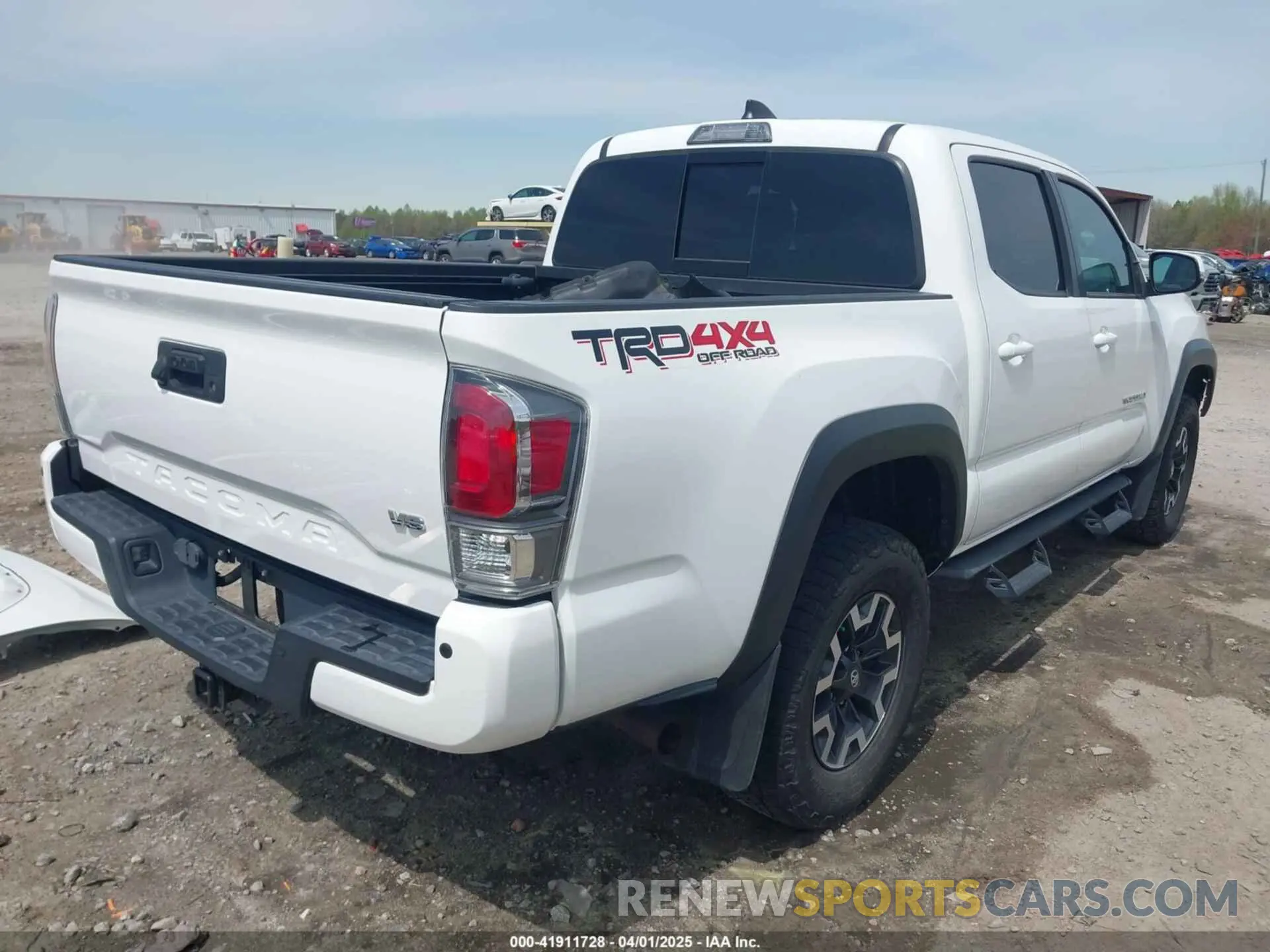4 fotografías del automóvil dañado 3TMCZ5AN8LM307072 TOYOTA TACOMA 2020