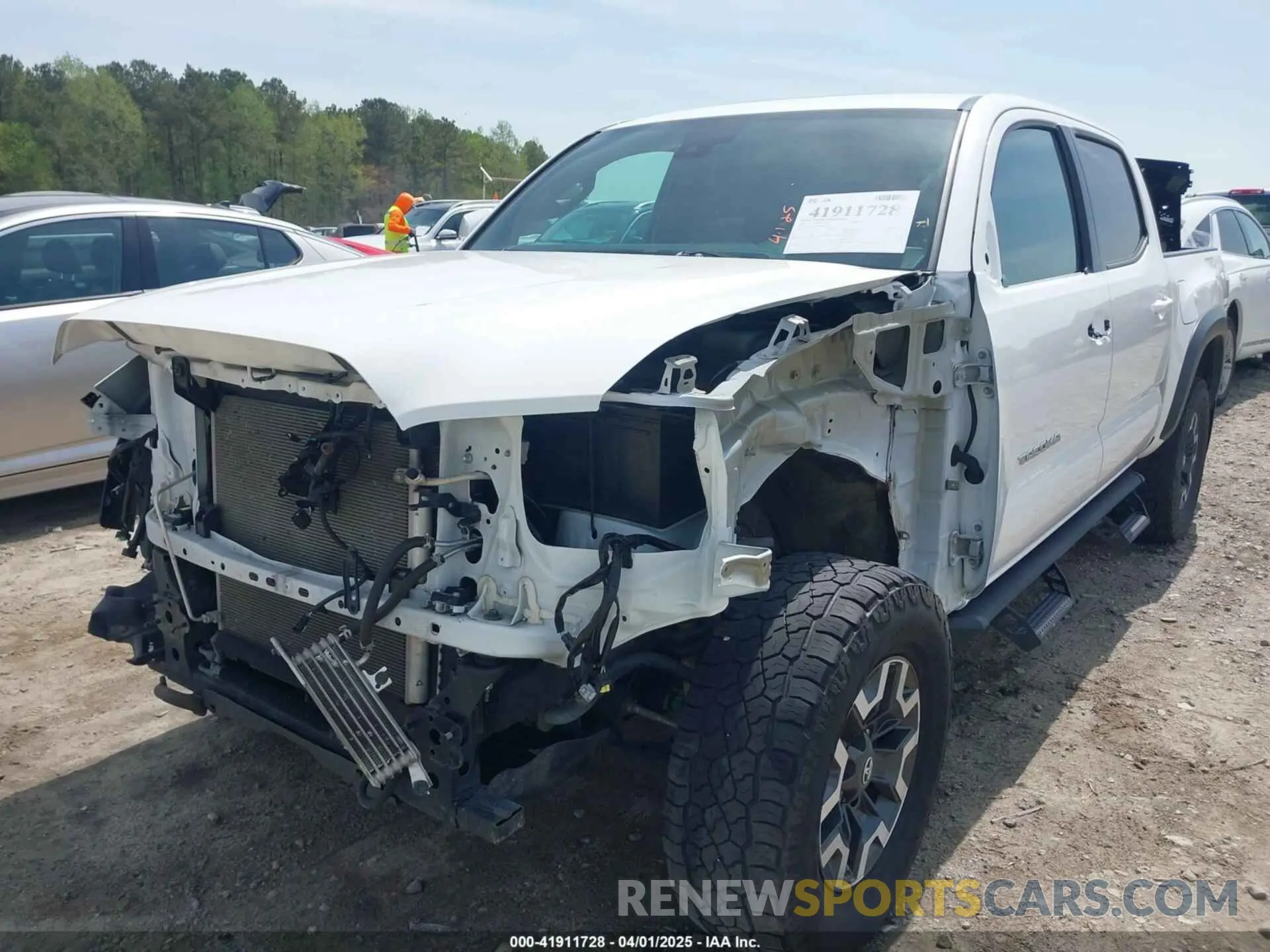 6 fotografías del automóvil dañado 3TMCZ5AN8LM307072 TOYOTA TACOMA 2020