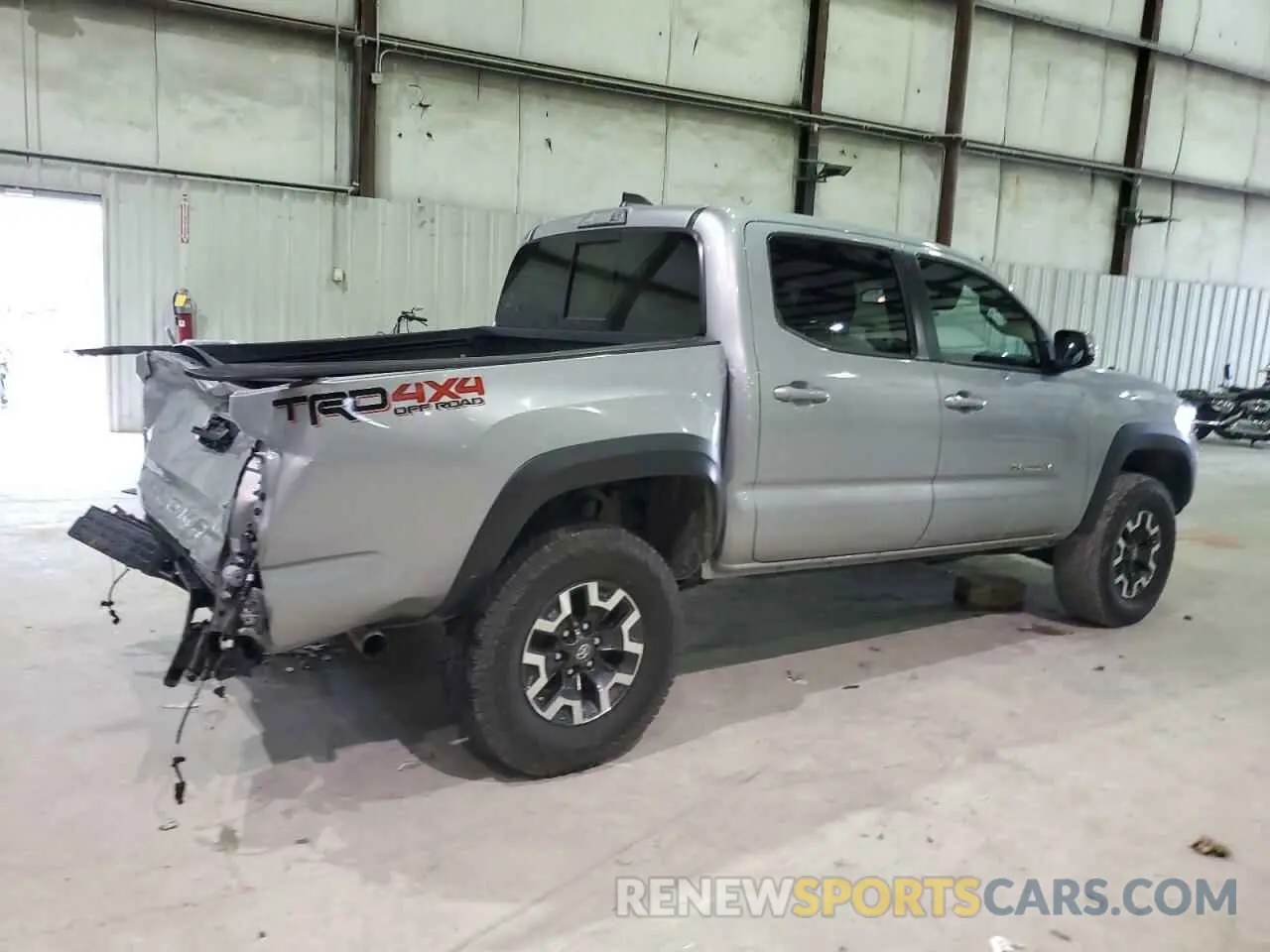 3 fotografías del automóvil dañado 3TMCZ5AN8LM320243 TOYOTA TACOMA 2020