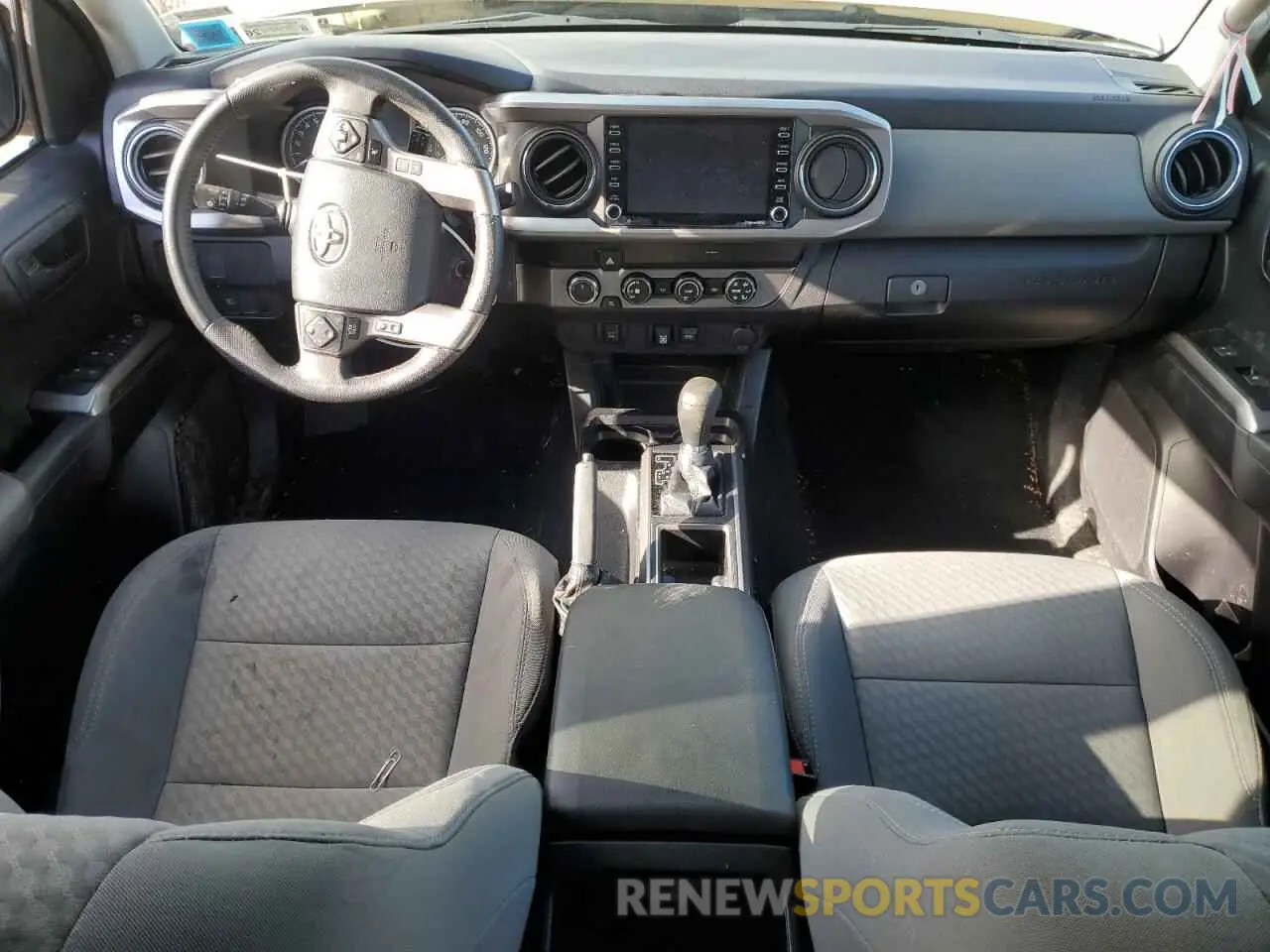 8 fotografías del automóvil dañado 3TMCZ5AN8LM327080 TOYOTA TACOMA 2020