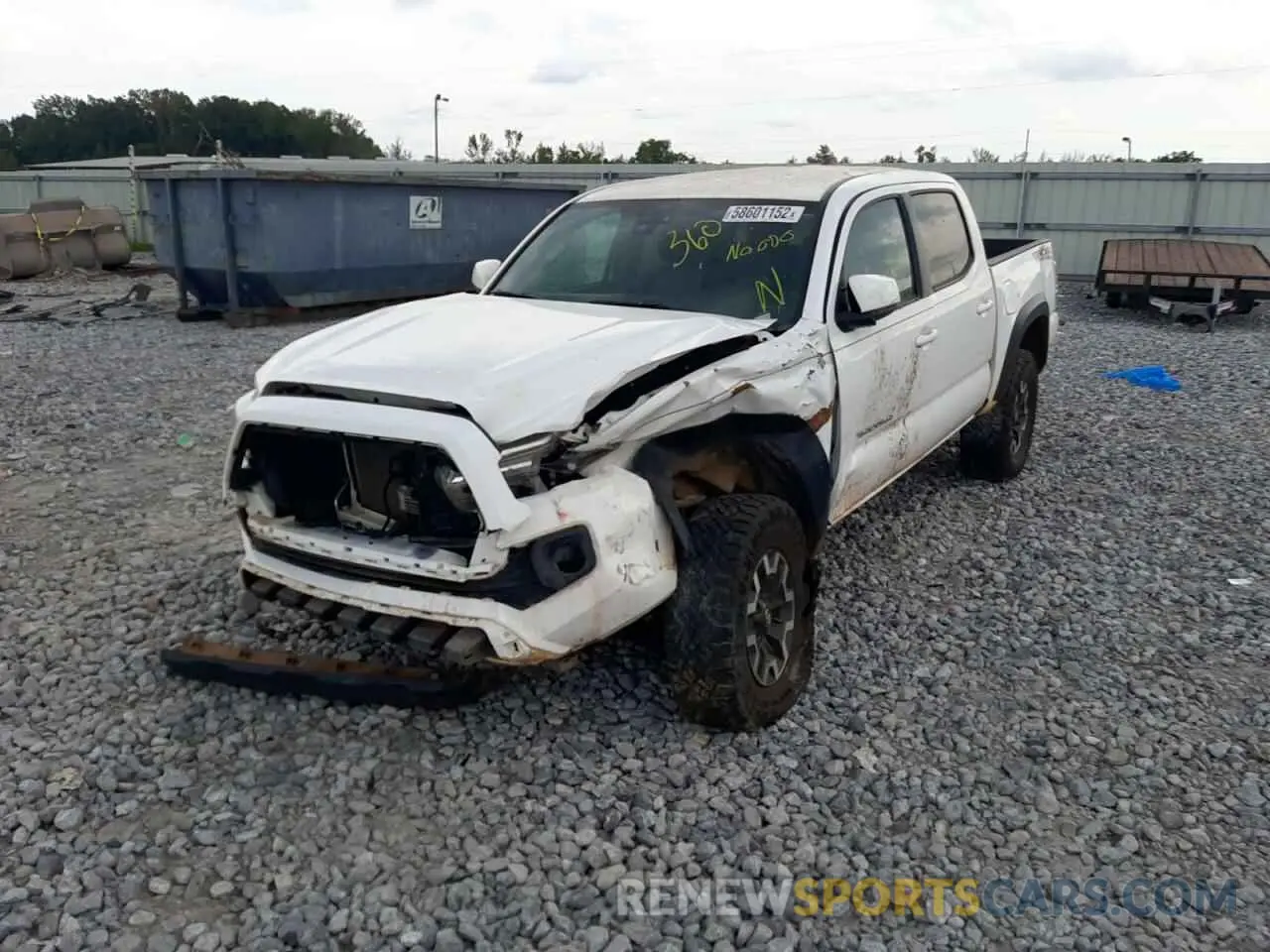 2 fotografías del automóvil dañado 3TMCZ5AN8LM335907 TOYOTA TACOMA 2020