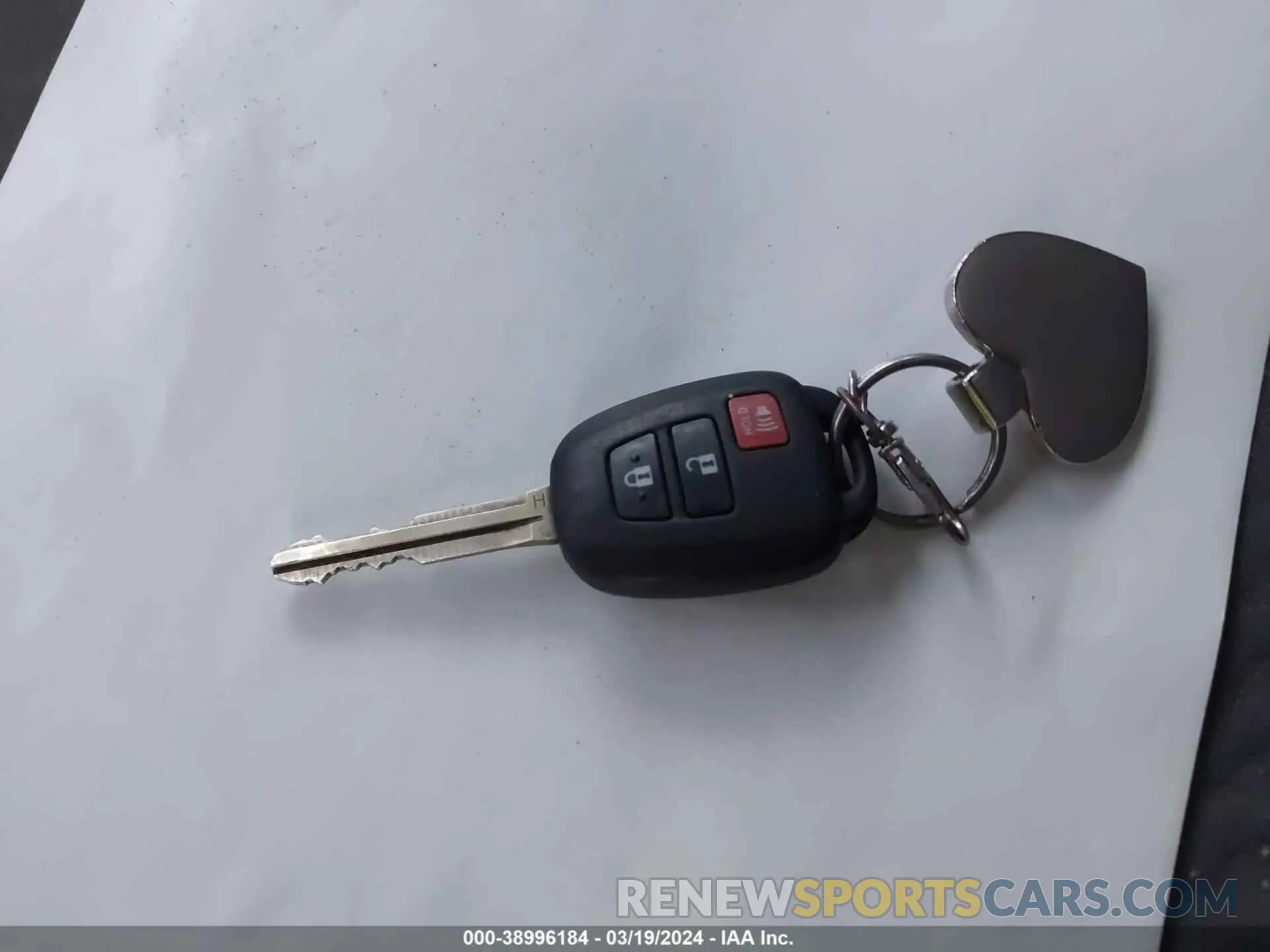 11 fotografías del automóvil dañado 3TMCZ5AN8LM338306 TOYOTA TACOMA 2020