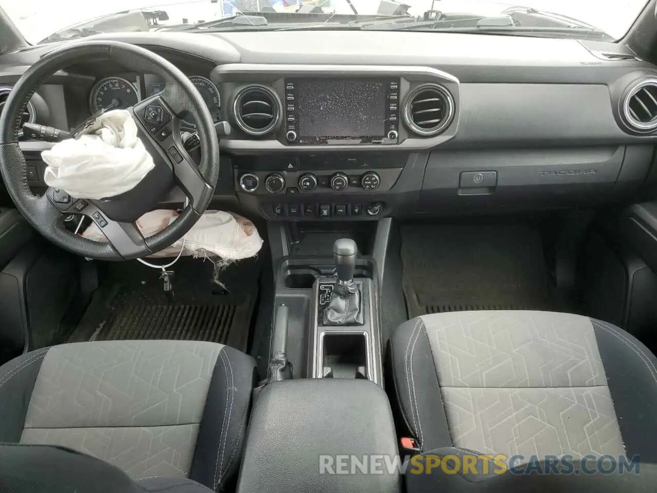 8 fotografías del automóvil dañado 3TMCZ5AN8LM349791 TOYOTA TACOMA 2020