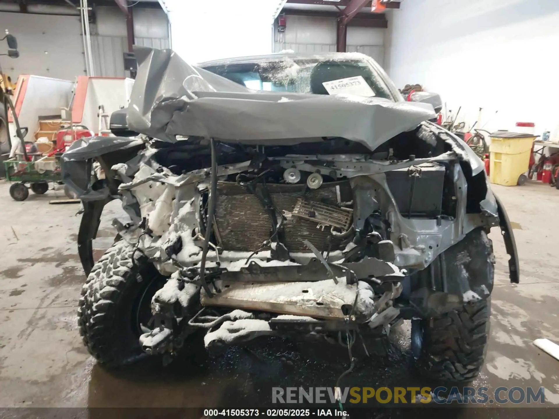 12 fotografías del automóvil dañado 3TMCZ5AN9LM328660 TOYOTA TACOMA 2020