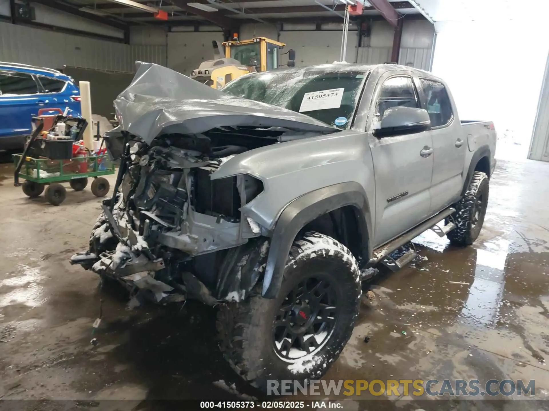 2 fotografías del automóvil dañado 3TMCZ5AN9LM328660 TOYOTA TACOMA 2020