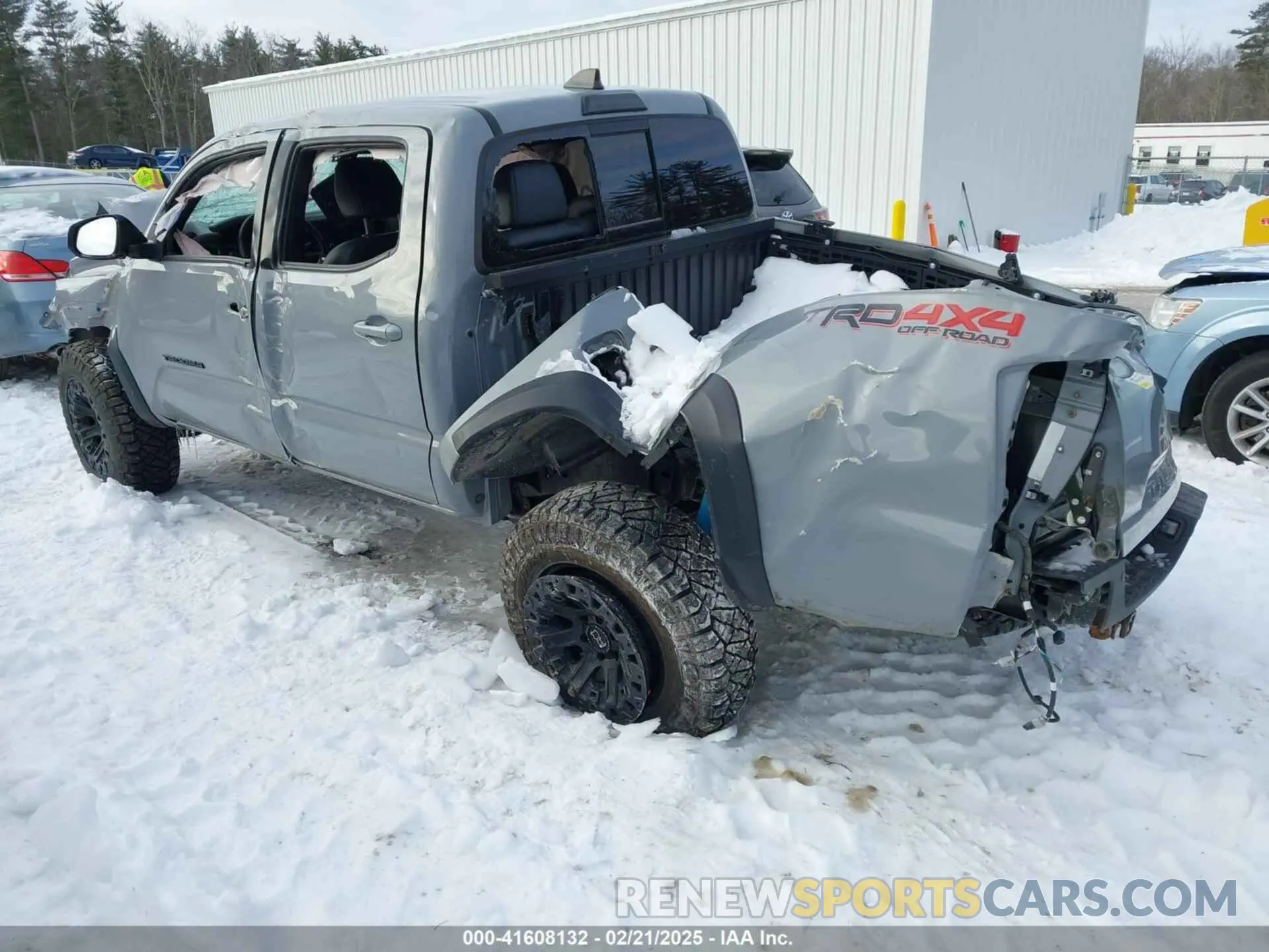 3 fotografías del automóvil dañado 3TMCZ5AN9LM339240 TOYOTA TACOMA 2020