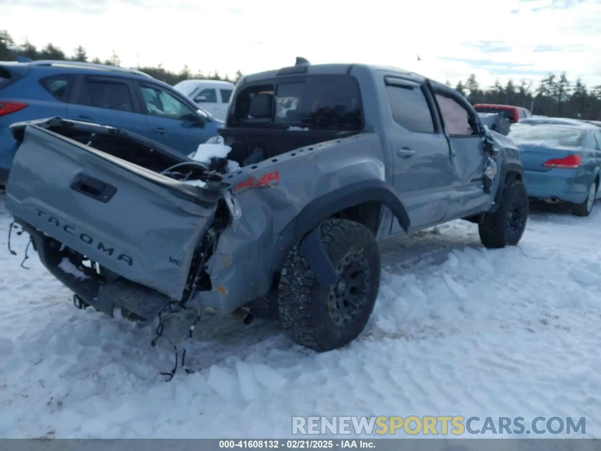 4 fotografías del automóvil dañado 3TMCZ5AN9LM339240 TOYOTA TACOMA 2020