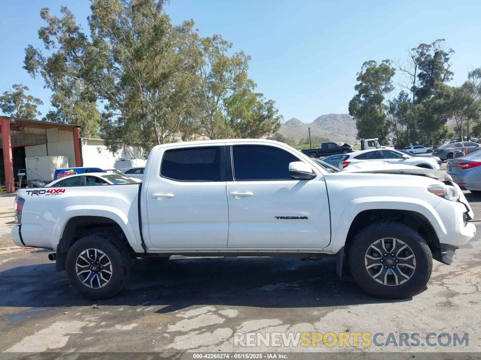14 fotografías del automóvil dañado 3TMCZ5AN9LM341778 TOYOTA TACOMA 2020