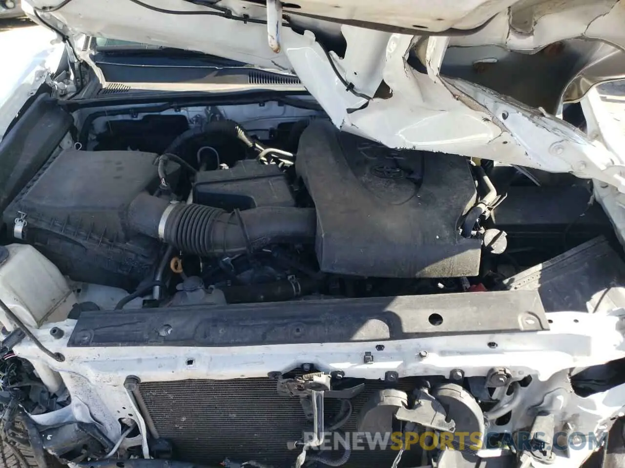 11 fotografías del automóvil dañado 3TMCZ5AN9LM345524 TOYOTA TACOMA 2020