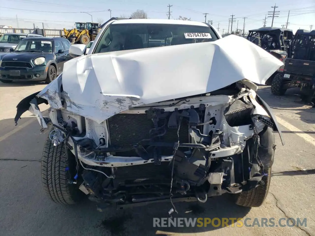 5 fotografías del automóvil dañado 3TMCZ5AN9LM345524 TOYOTA TACOMA 2020