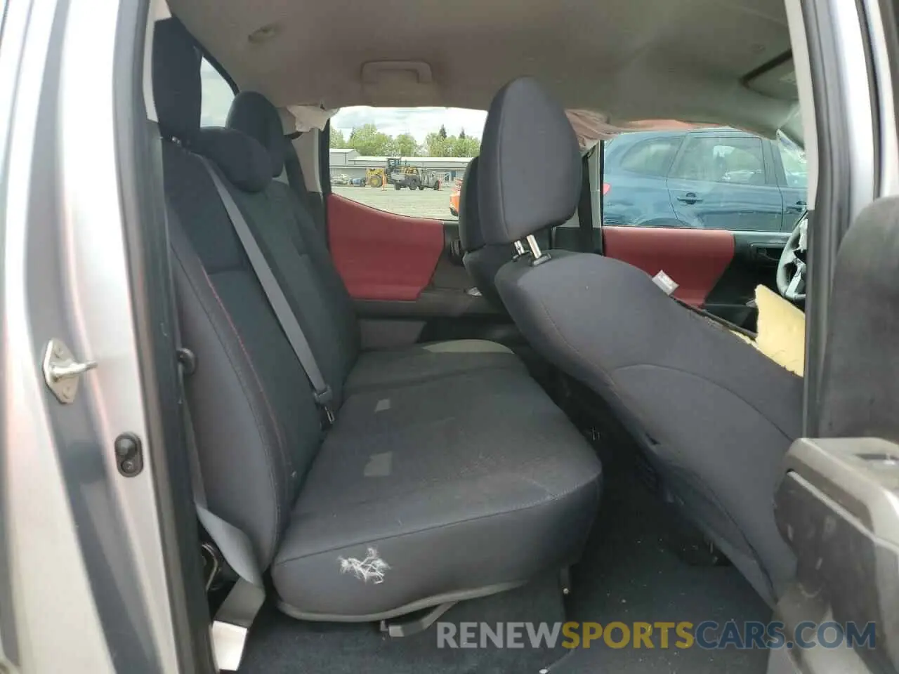 10 fotografías del automóvil dañado 3TMCZ5AN9LM357219 TOYOTA TACOMA 2020
