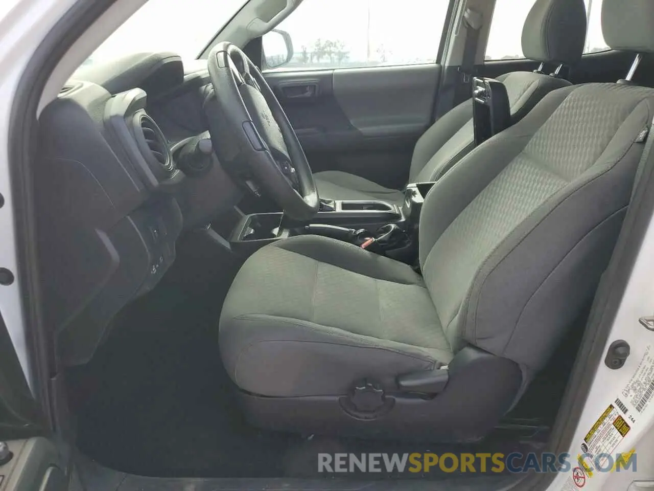 7 fotografías del automóvil dañado 3TMCZ5ANXLM306411 TOYOTA TACOMA 2020
