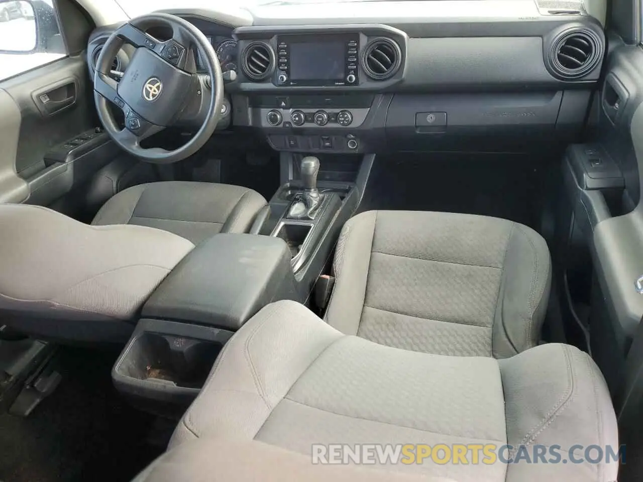 8 fotografías del automóvil dañado 3TMCZ5ANXLM306411 TOYOTA TACOMA 2020