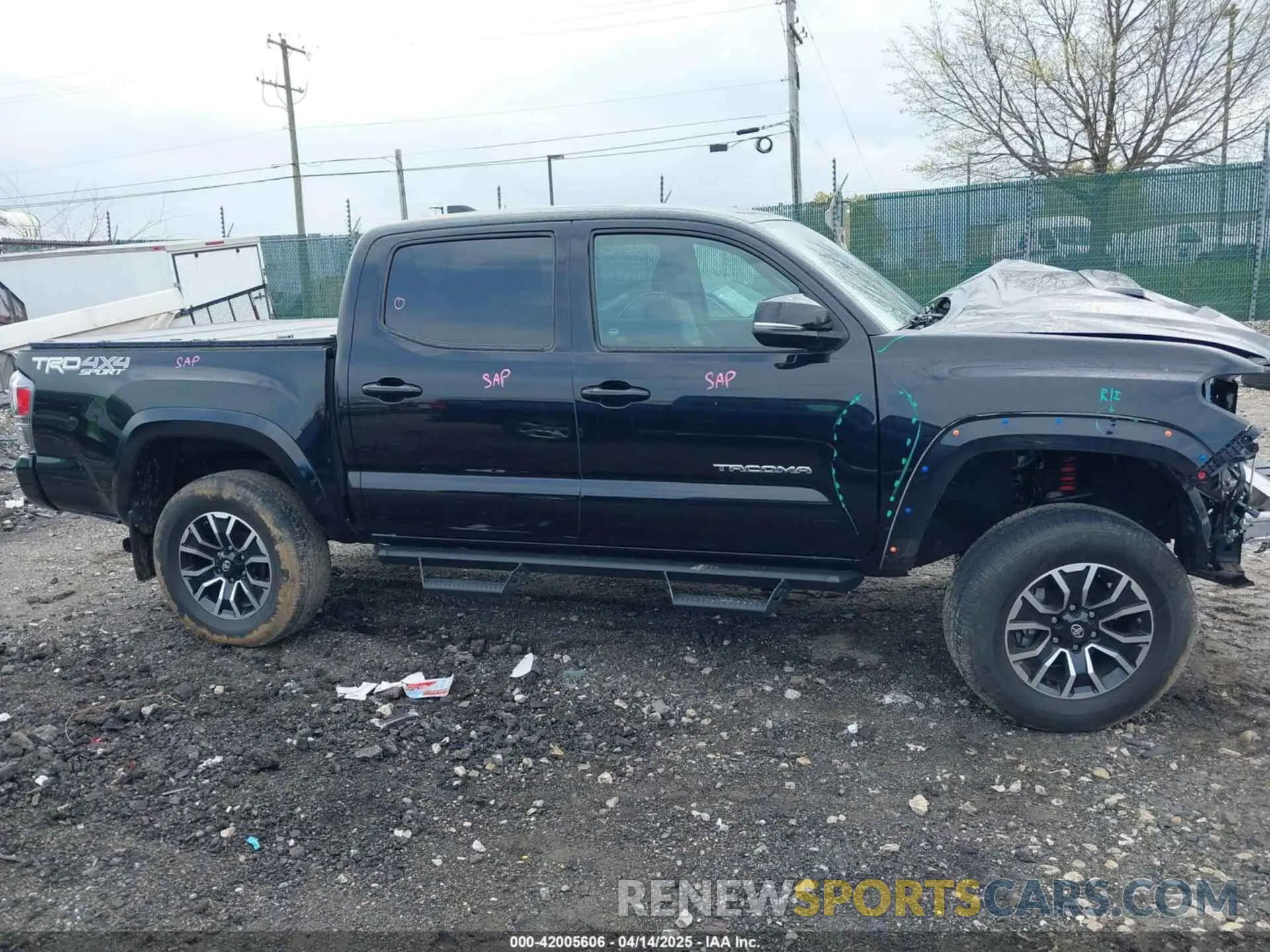 13 fotografías del automóvil dañado 3TMCZ5ANXLM317814 TOYOTA TACOMA 2020