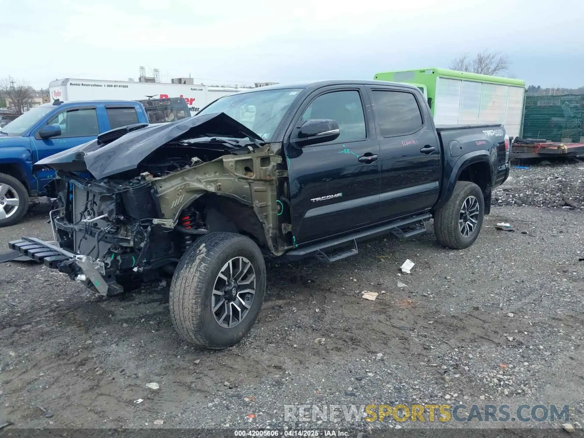 2 fotografías del automóvil dañado 3TMCZ5ANXLM317814 TOYOTA TACOMA 2020
