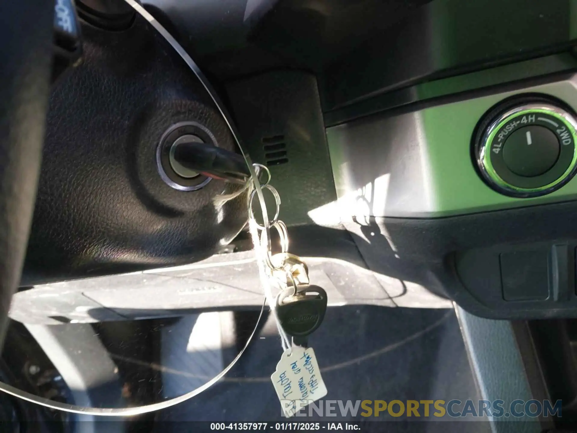 11 fotografías del automóvil dañado 3TMCZ5ANXLM363594 TOYOTA TACOMA 2020