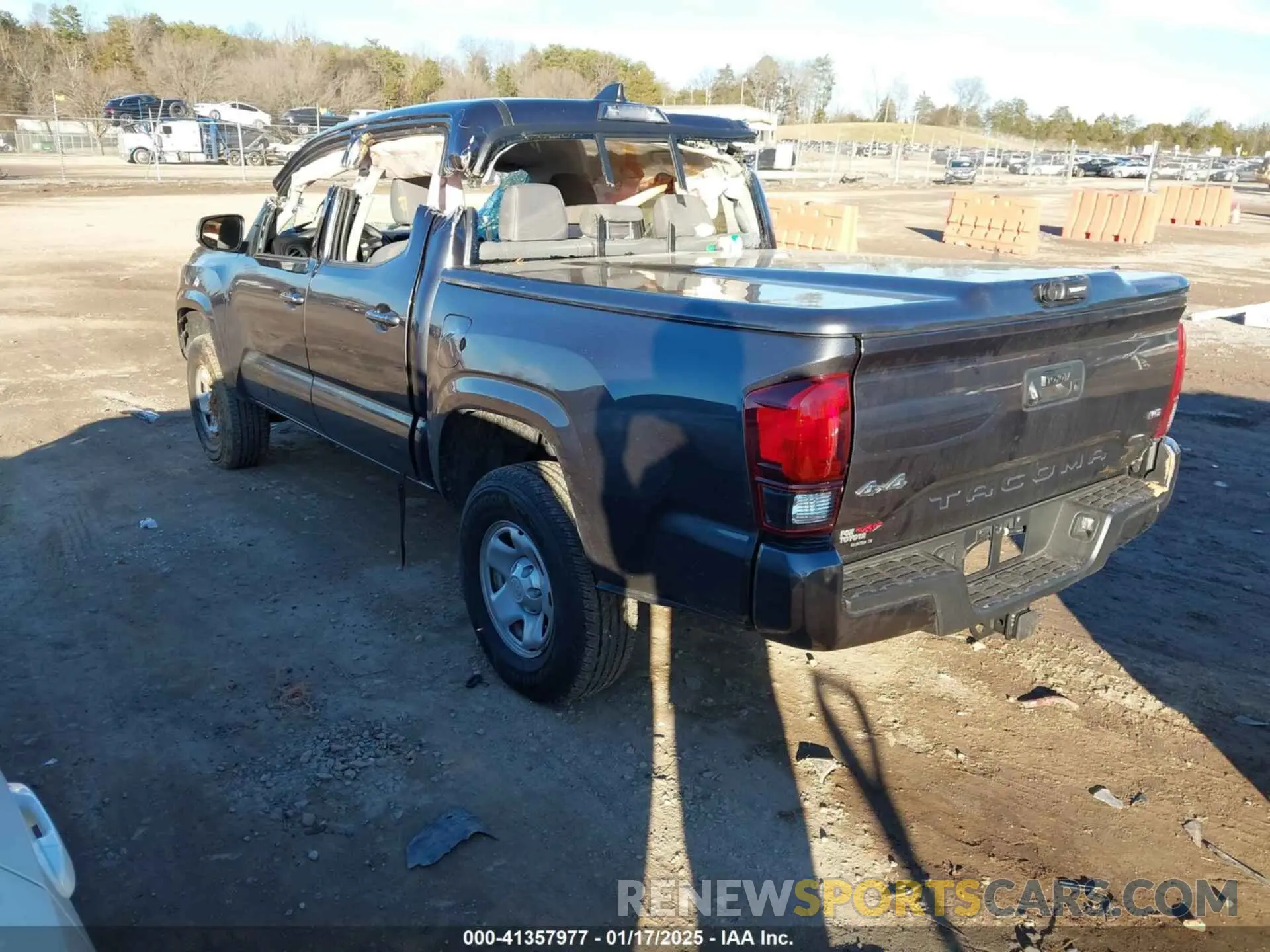 3 fotografías del automóvil dañado 3TMCZ5ANXLM363594 TOYOTA TACOMA 2020