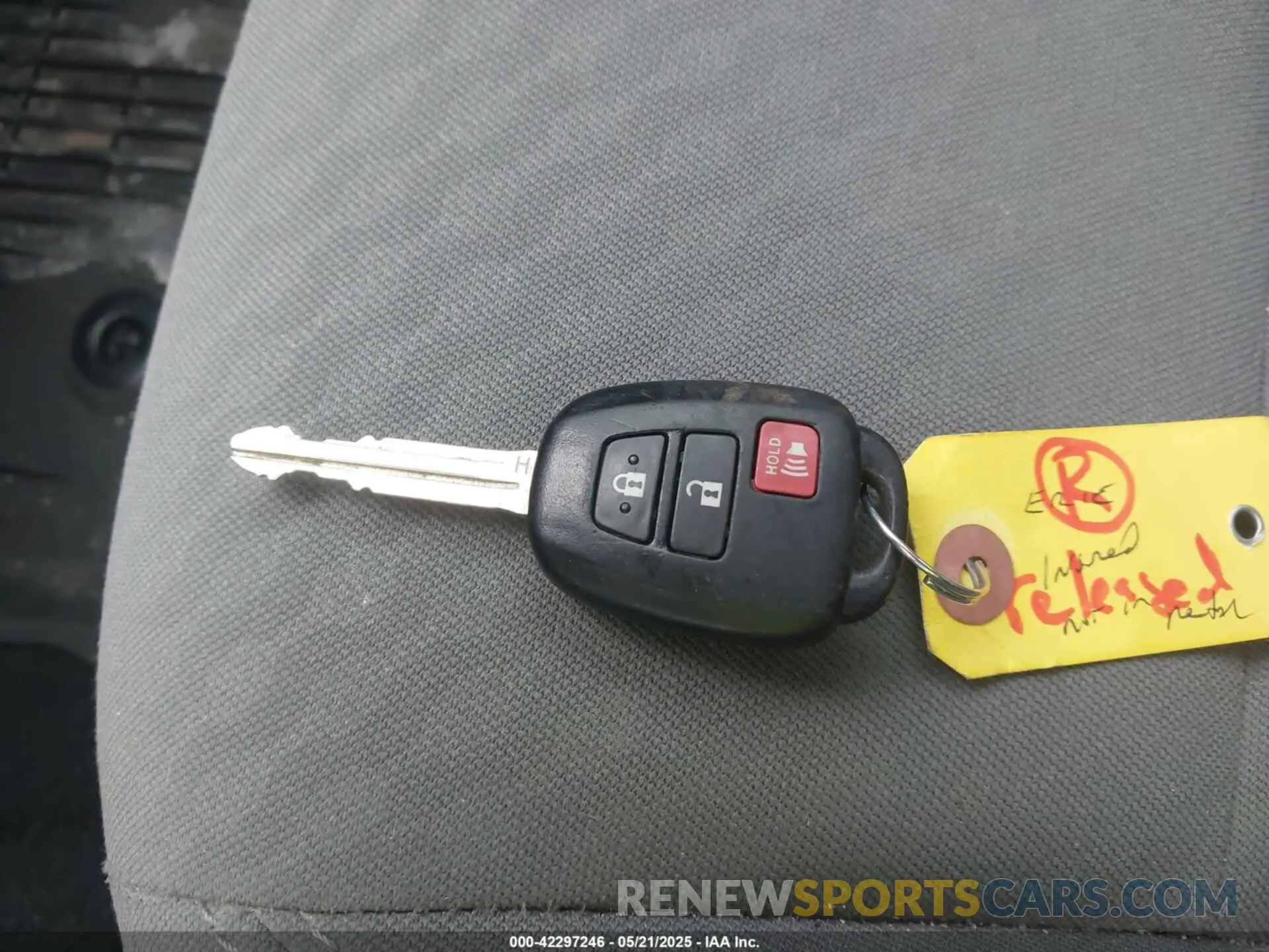 11 fotografías del automóvil dañado 3TMCZ5ANXLM368357 TOYOTA TACOMA 2020