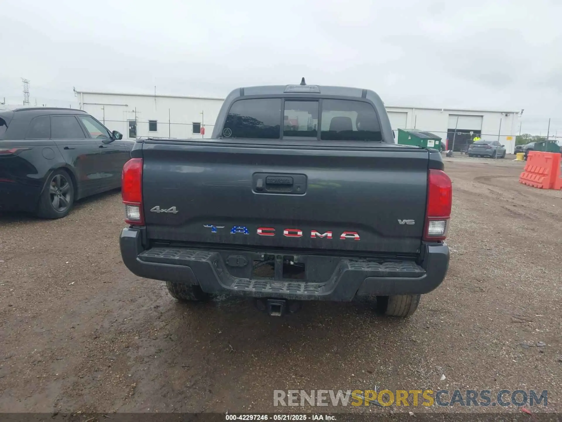 17 fotografías del automóvil dañado 3TMCZ5ANXLM368357 TOYOTA TACOMA 2020