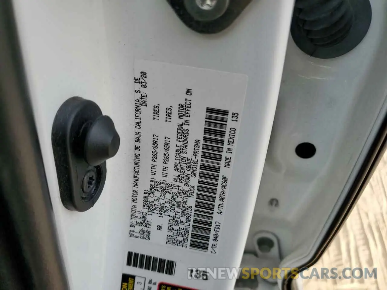 12 fotografías del automóvil dañado 3TMDZ5BN1LM092136 TOYOTA TACOMA 2020