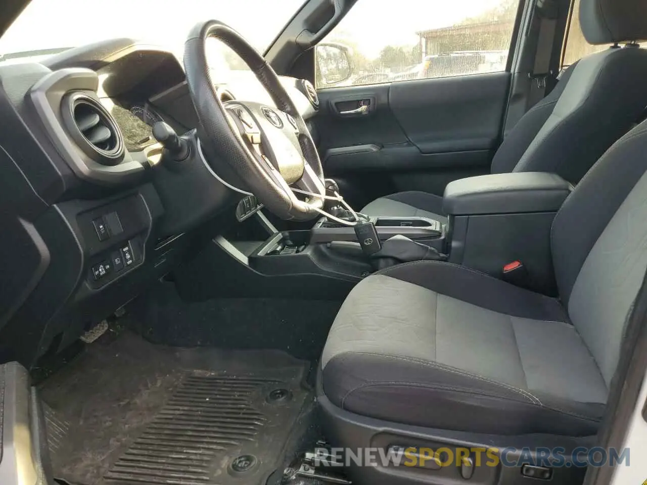 7 fotografías del automóvil dañado 3TMDZ5BN1LM092136 TOYOTA TACOMA 2020