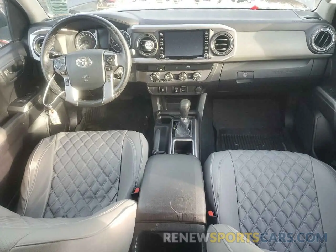 8 fotografías del automóvil dañado 3TMDZ5BN1LM095361 TOYOTA TACOMA 2020