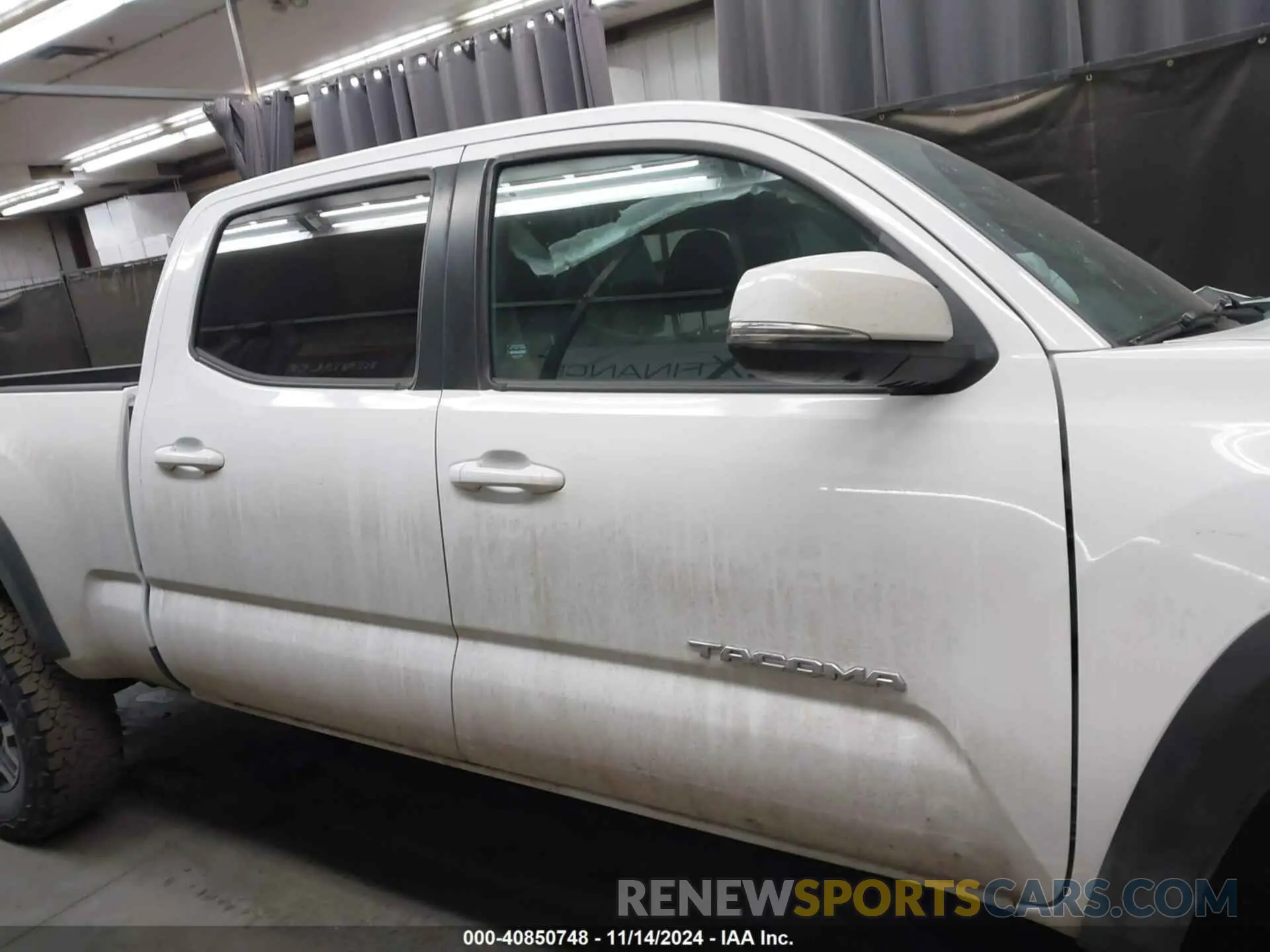 12 fotografías del automóvil dañado 3TMDZ5BN3LM083597 TOYOTA TACOMA 2020