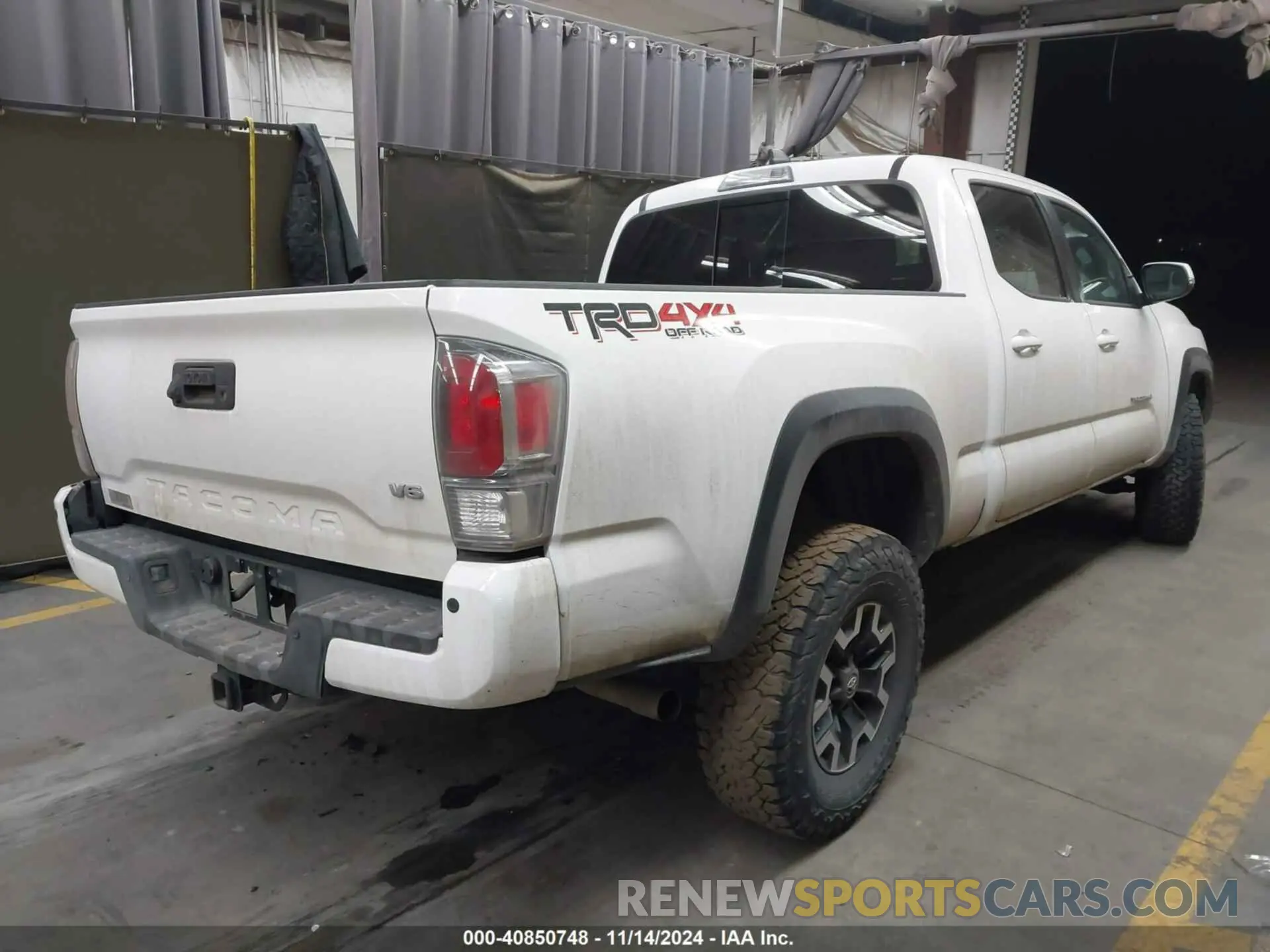 4 fotografías del automóvil dañado 3TMDZ5BN3LM083597 TOYOTA TACOMA 2020
