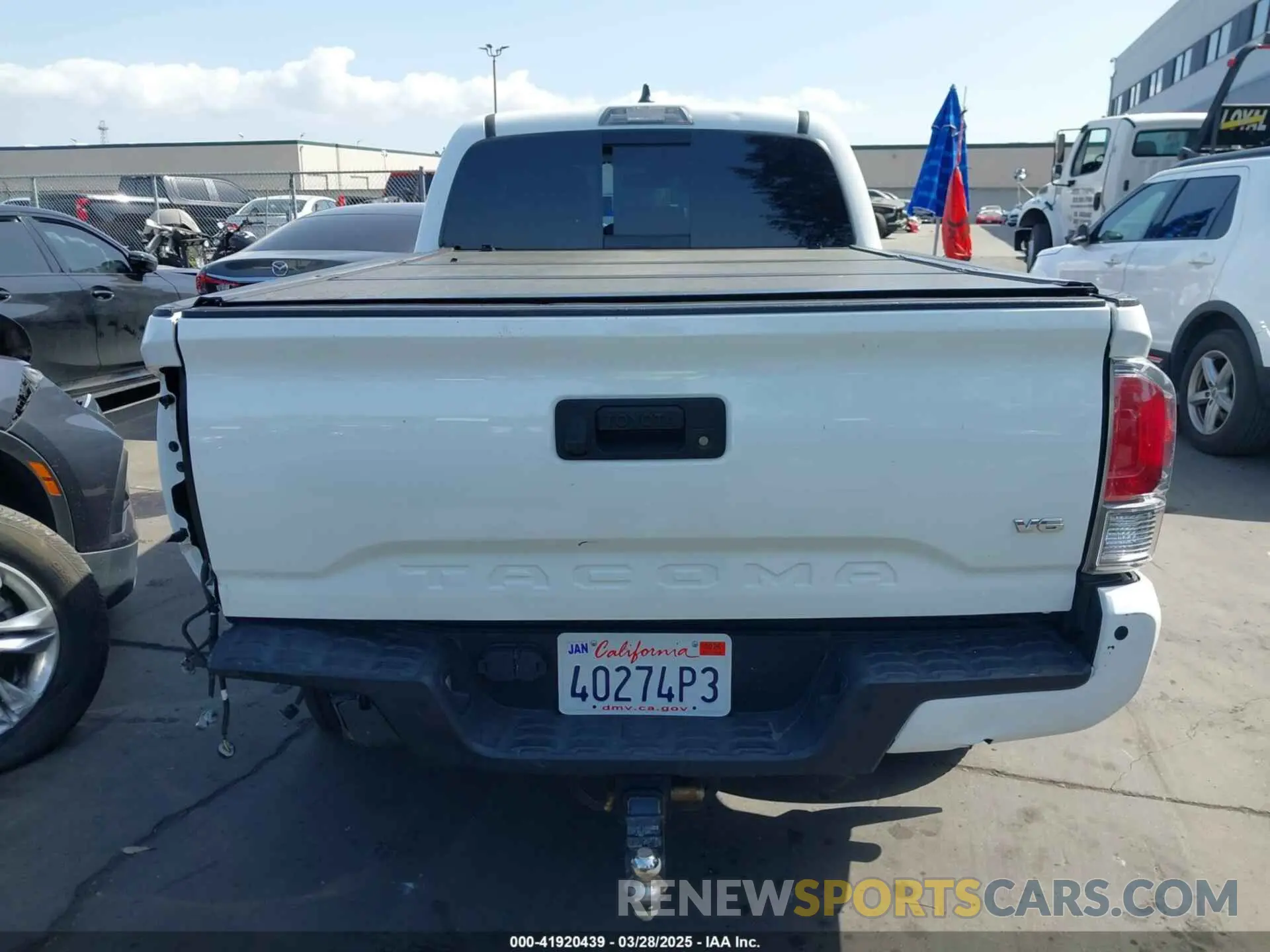 17 fotografías del automóvil dañado 3TMDZ5BN4LM087223 TOYOTA TACOMA 2020