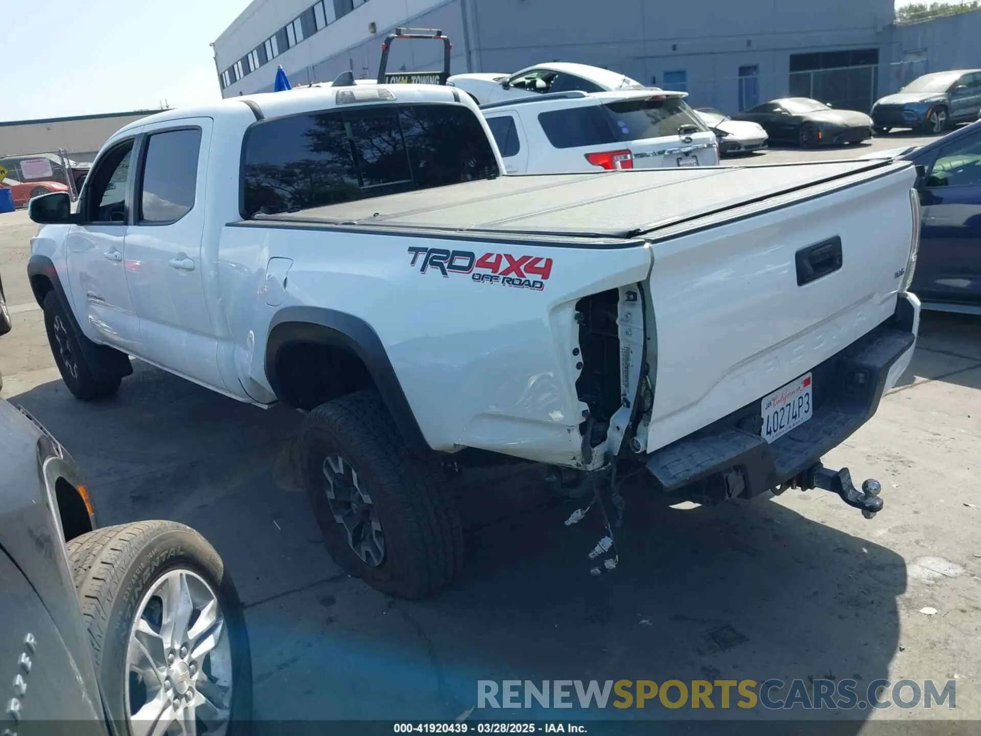 3 fotografías del automóvil dañado 3TMDZ5BN4LM087223 TOYOTA TACOMA 2020