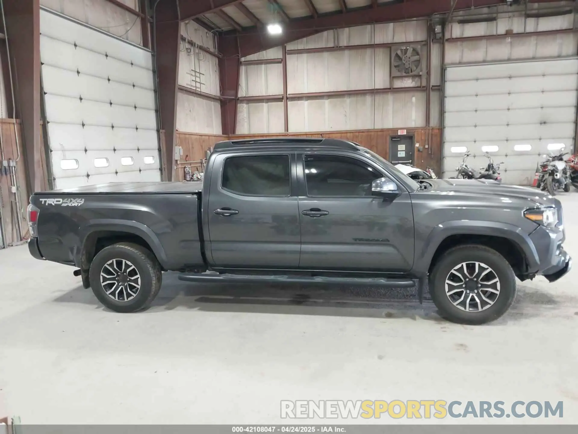 12 fotografías del automóvil dañado 3TMDZ5BN5LM087084 TOYOTA TACOMA 2020