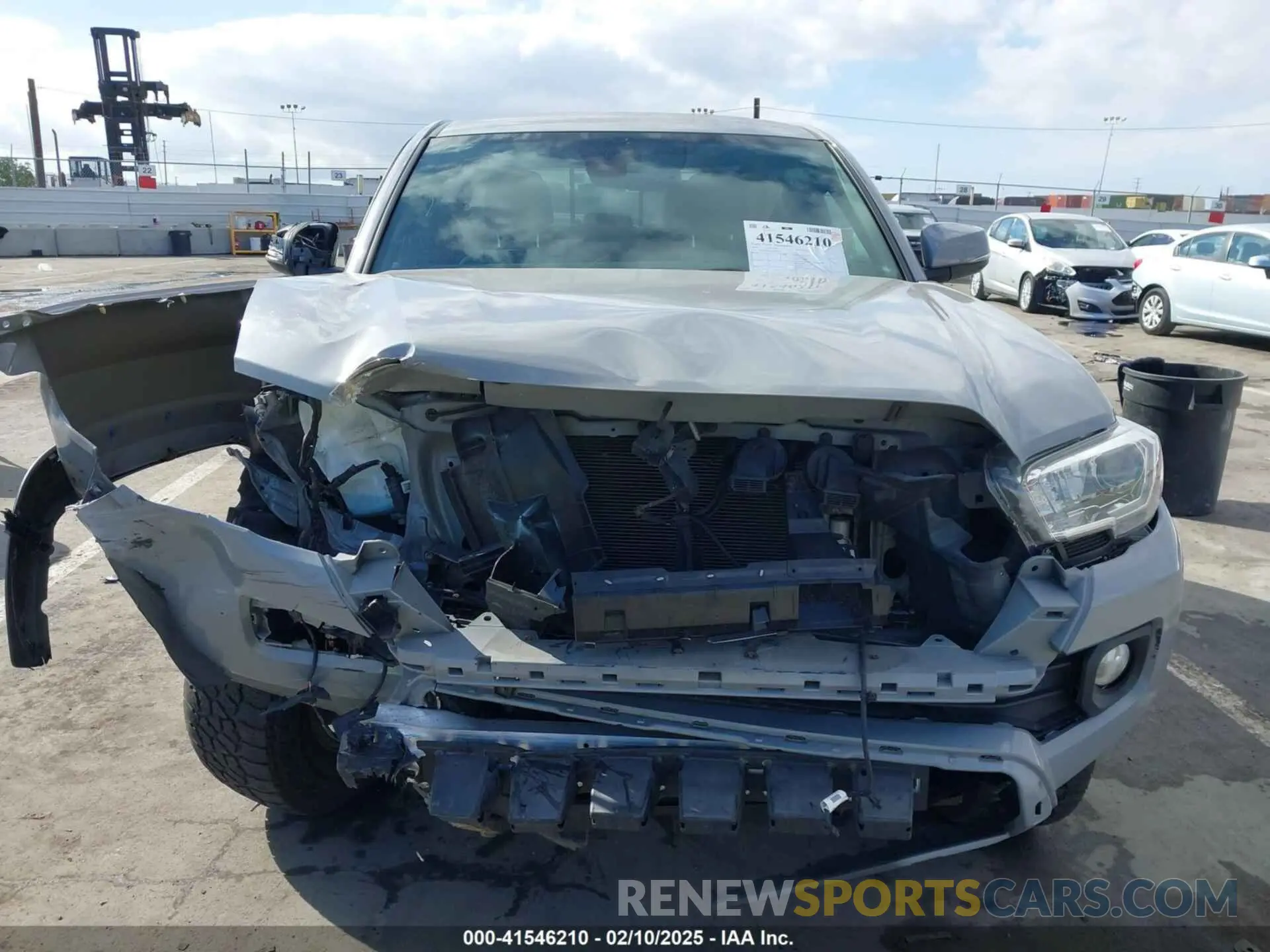 13 fotografías del automóvil dañado 3TMDZ5BN6LM092357 TOYOTA TACOMA 2020