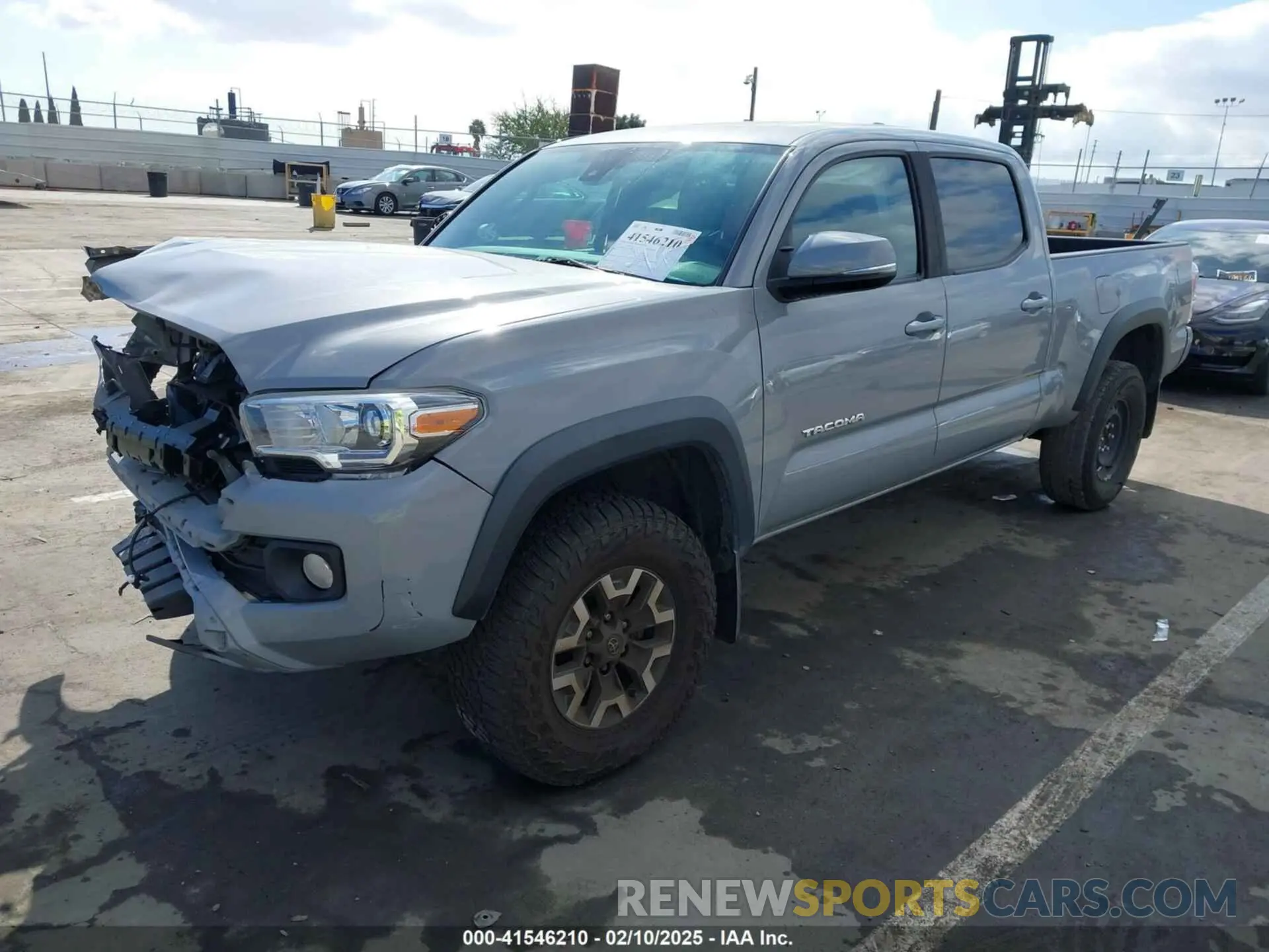 2 fotografías del automóvil dañado 3TMDZ5BN6LM092357 TOYOTA TACOMA 2020
