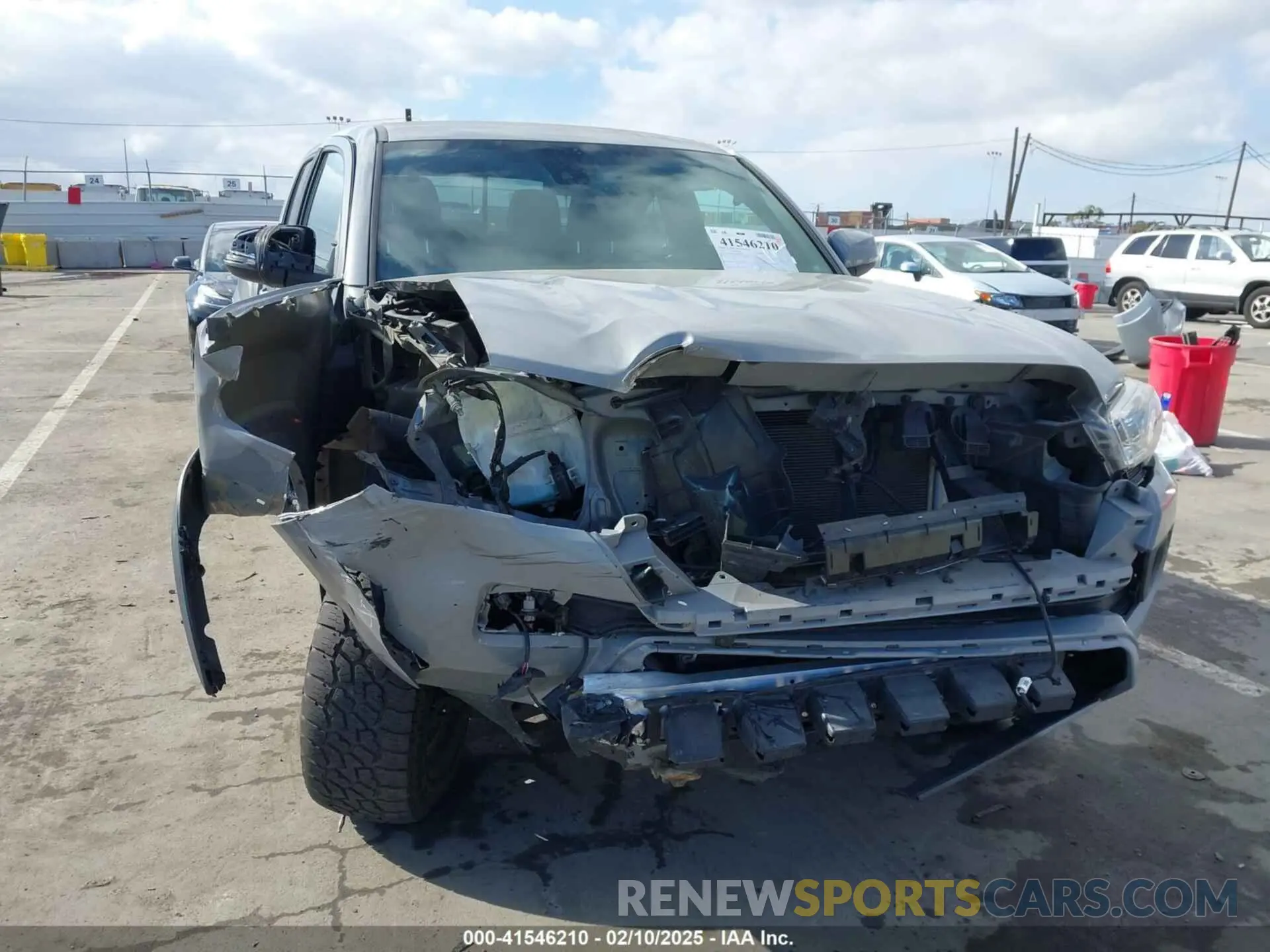6 fotografías del automóvil dañado 3TMDZ5BN6LM092357 TOYOTA TACOMA 2020