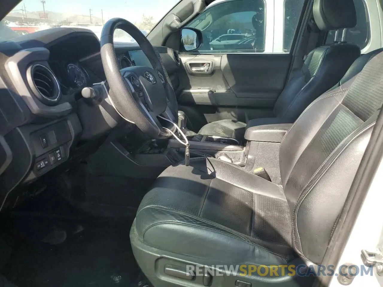 7 fotografías del automóvil dañado 3TMDZ5BN7LM087085 TOYOTA TACOMA 2020