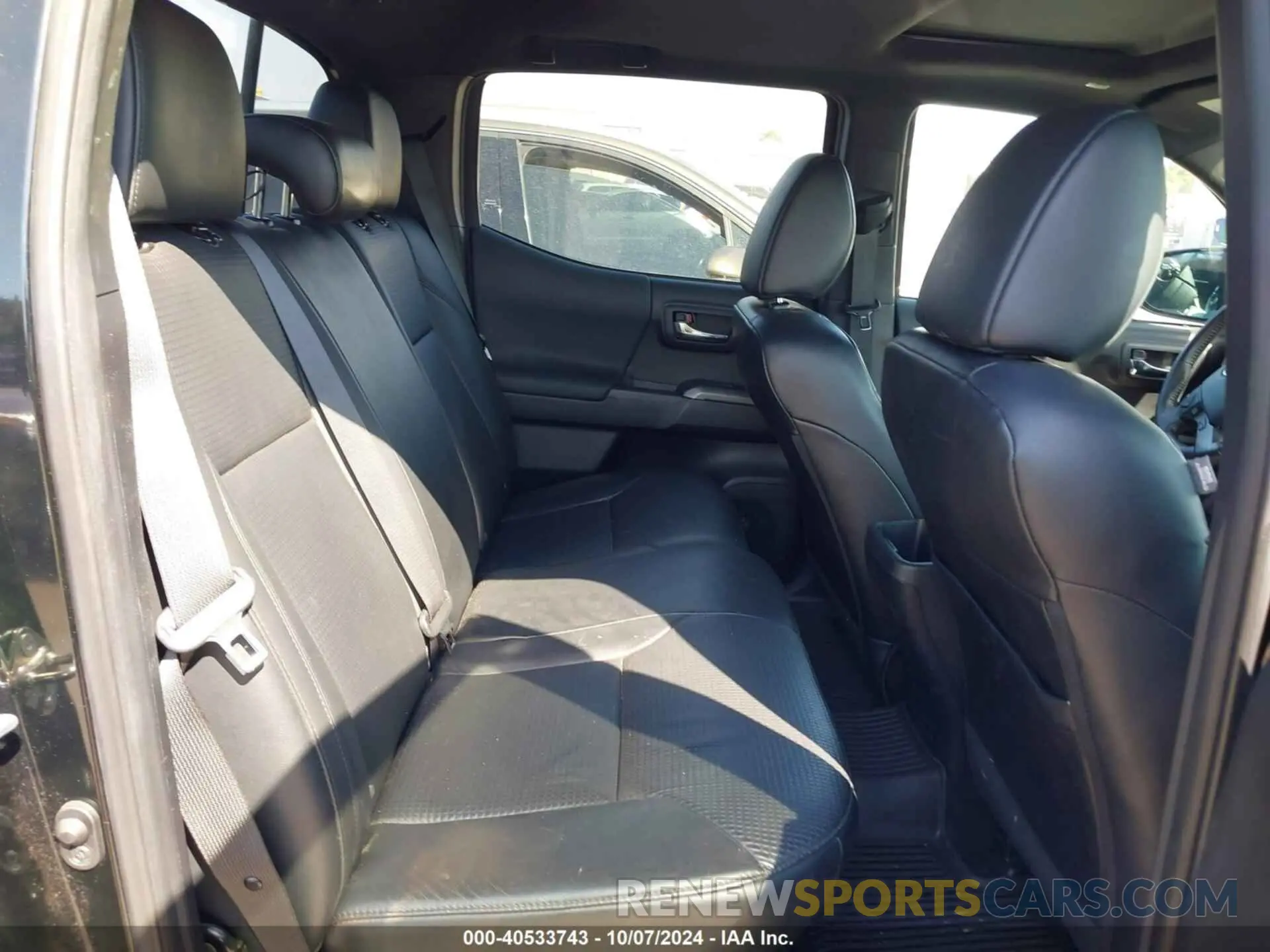 8 fotografías del automóvil dañado 3TMDZ5BN8LM080209 TOYOTA TACOMA 2020