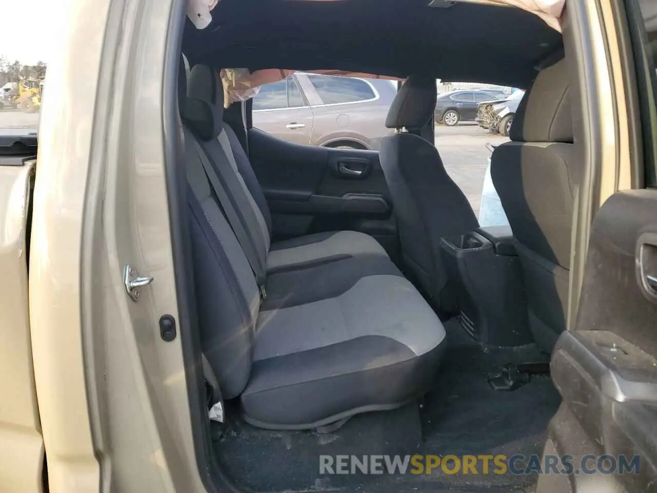 10 fotografías del automóvil dañado 3TMDZ5BN9LM087489 TOYOTA TACOMA 2020