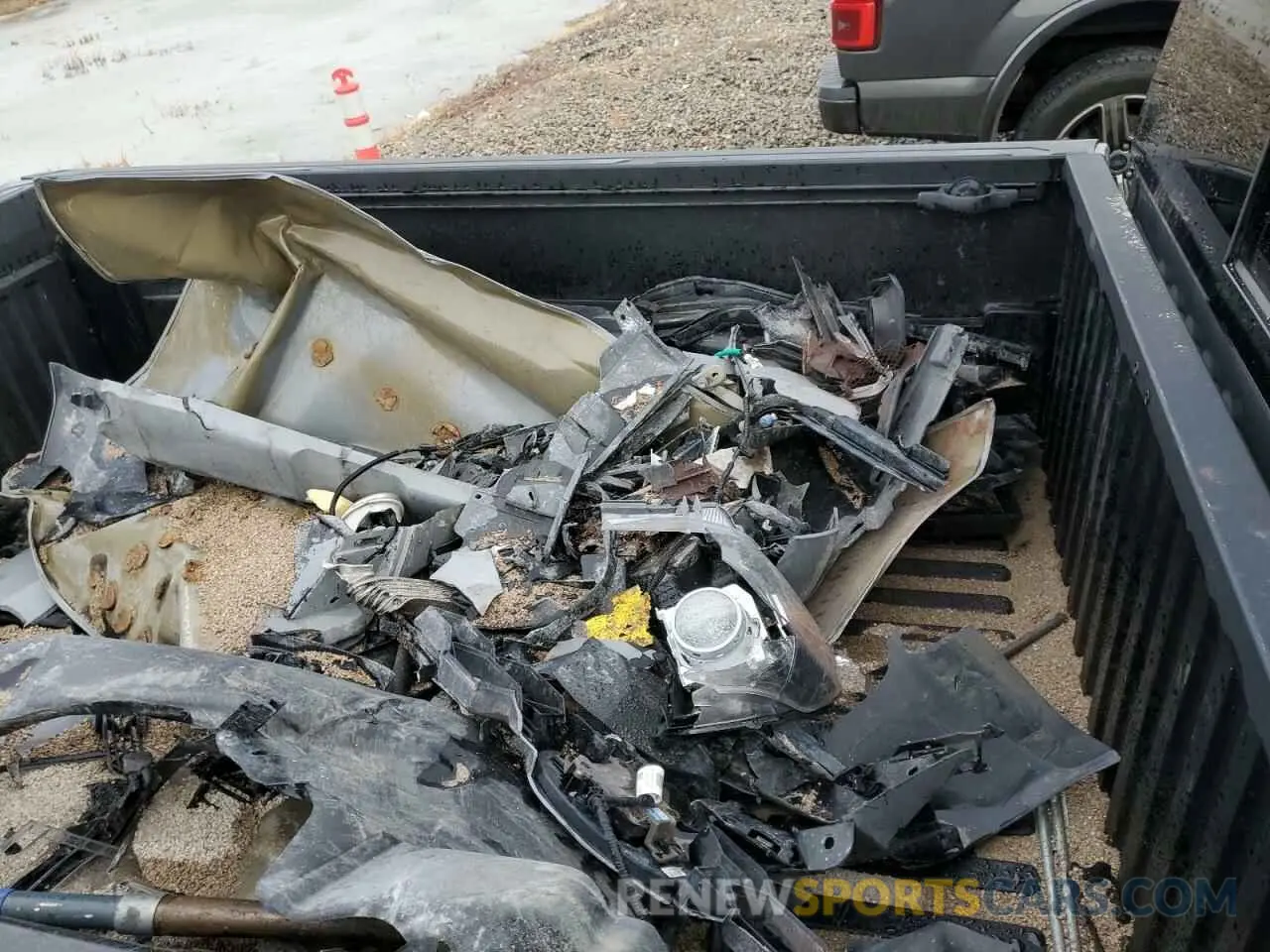 12 fotografías del automóvil dañado 3TMDZ5BNXLM083791 TOYOTA TACOMA 2020