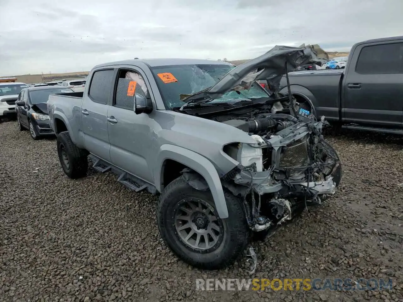 4 fotografías del automóvil dañado 3TMDZ5BNXLM083791 TOYOTA TACOMA 2020